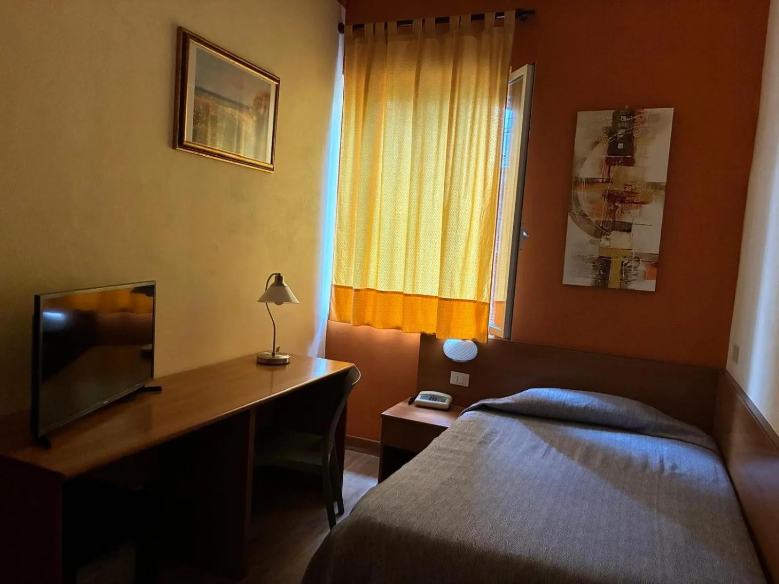 Bed in Hotel Annunziata