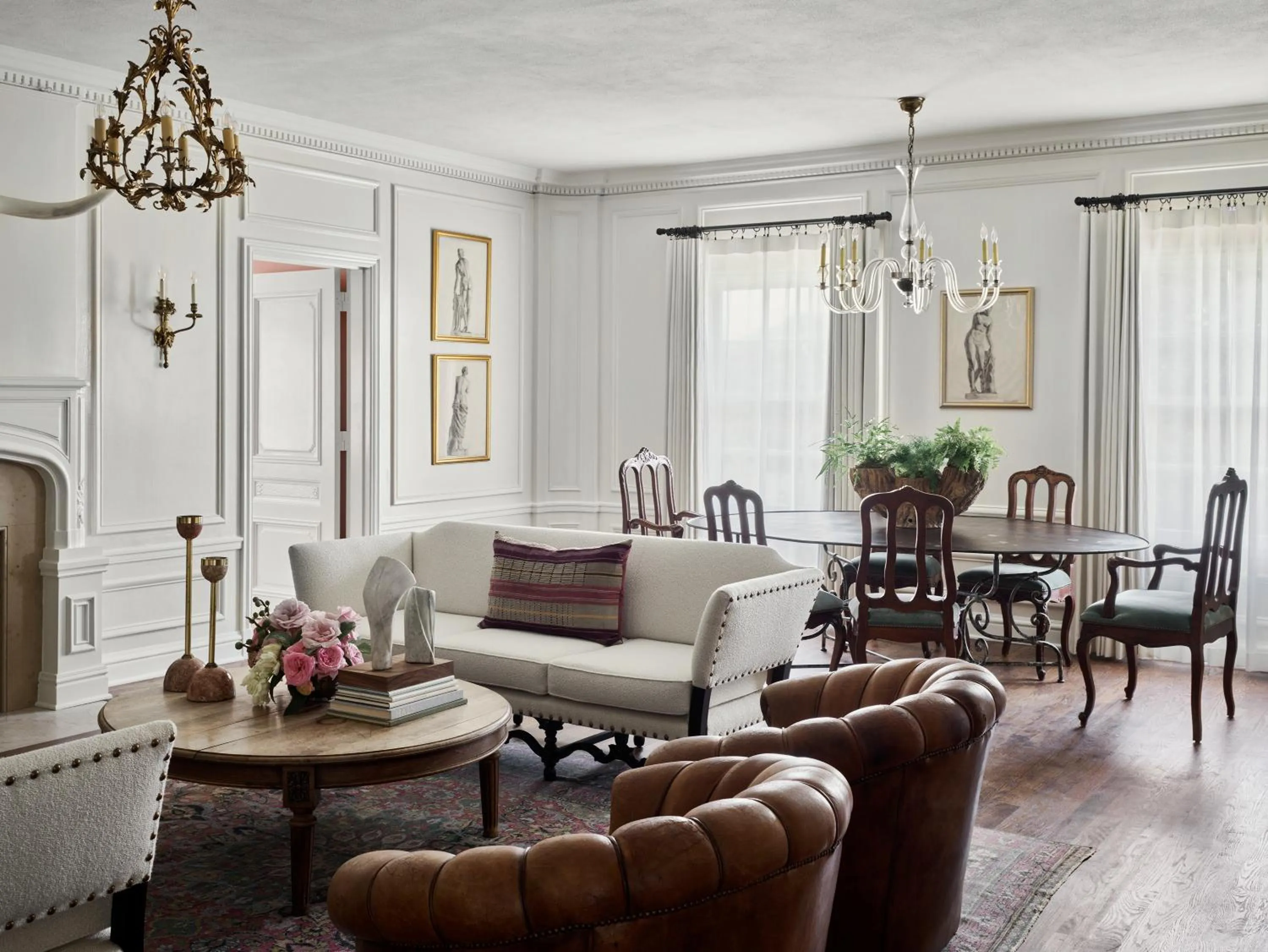 Dining area in Commodore Perry Estate, Auberge Collection