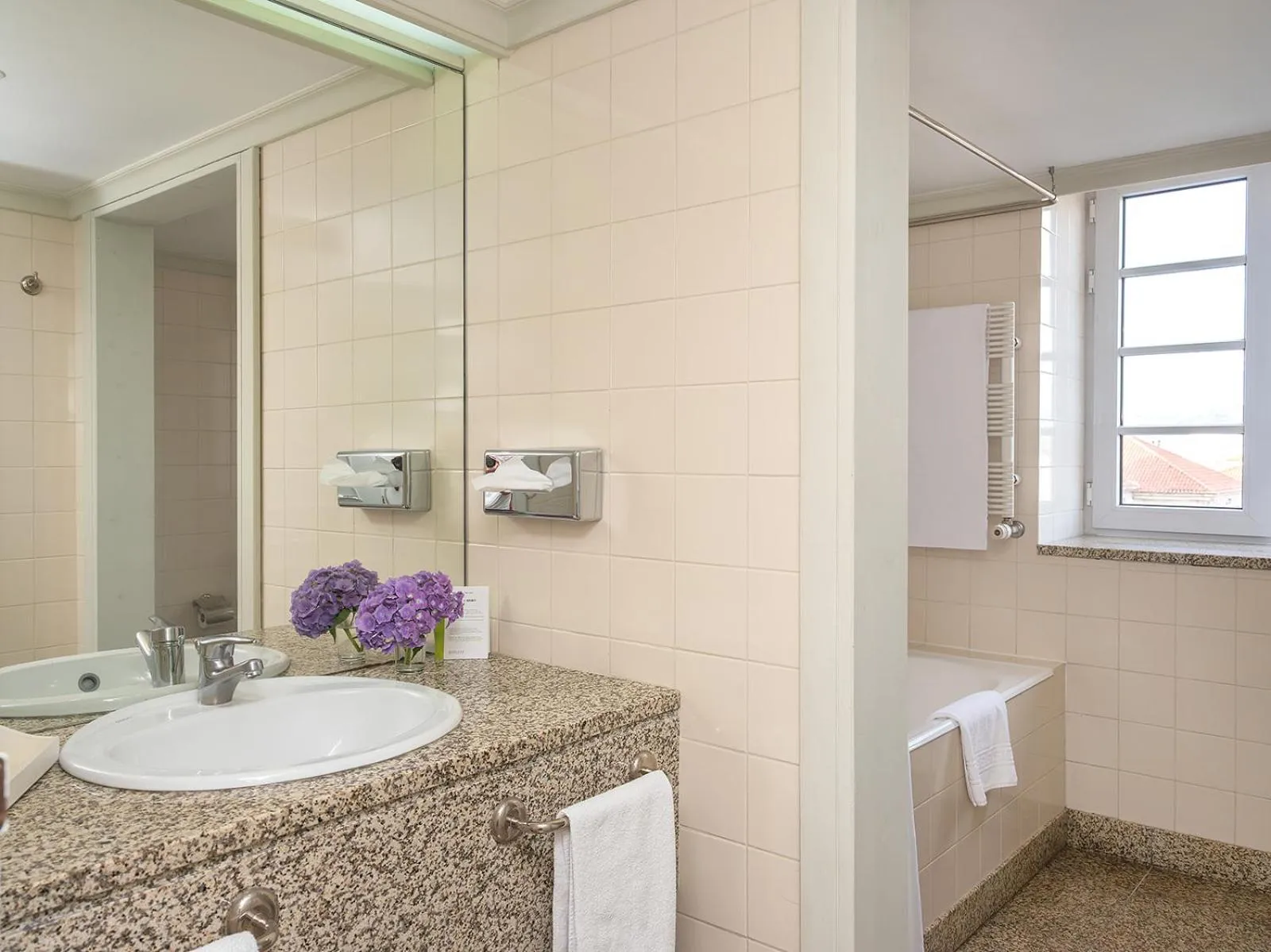 Bathroom in Forrester Essence Douro Hotel - by Unlock Hotels