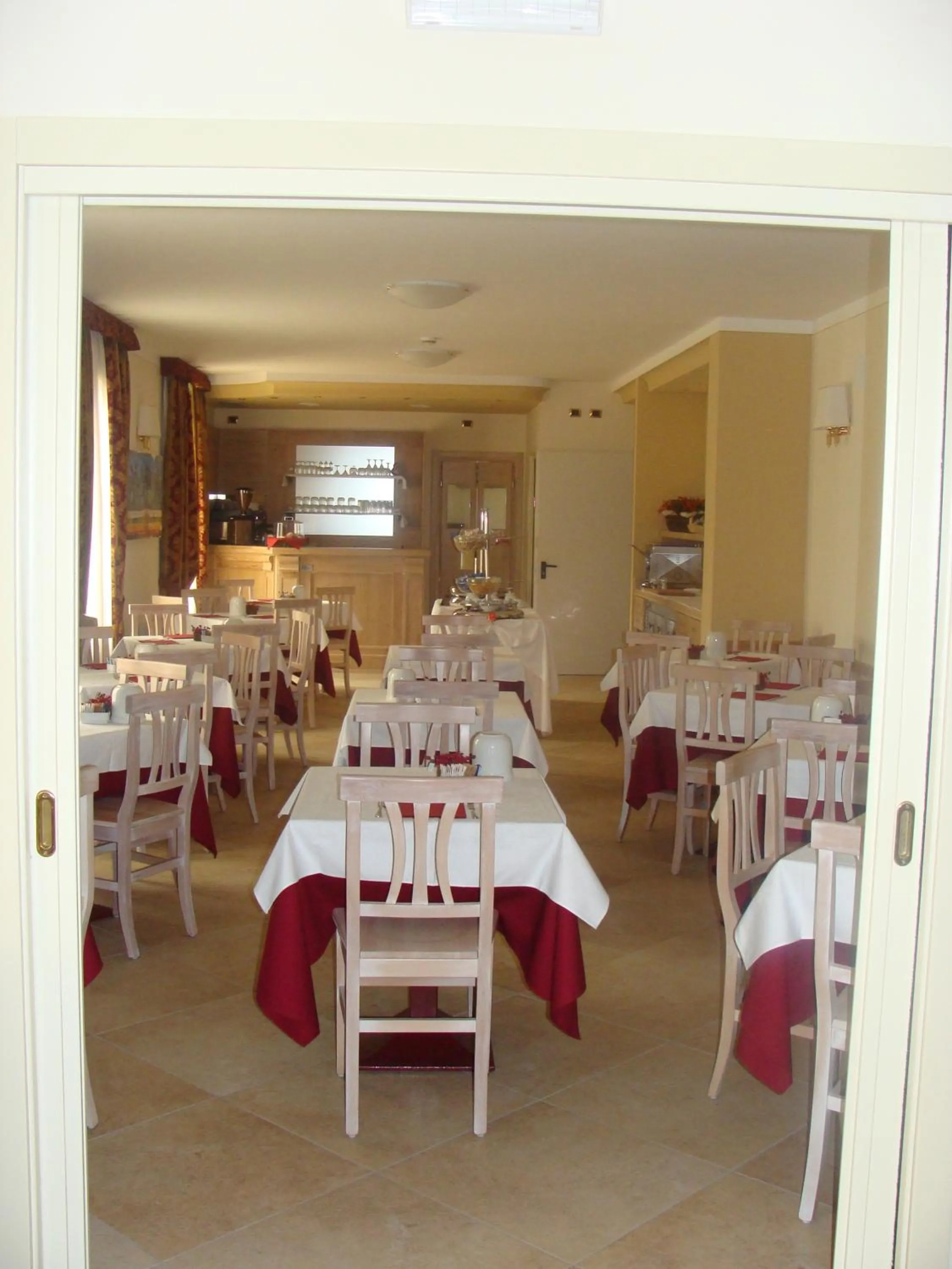 Restaurant/places to eat in Hotel Belforte