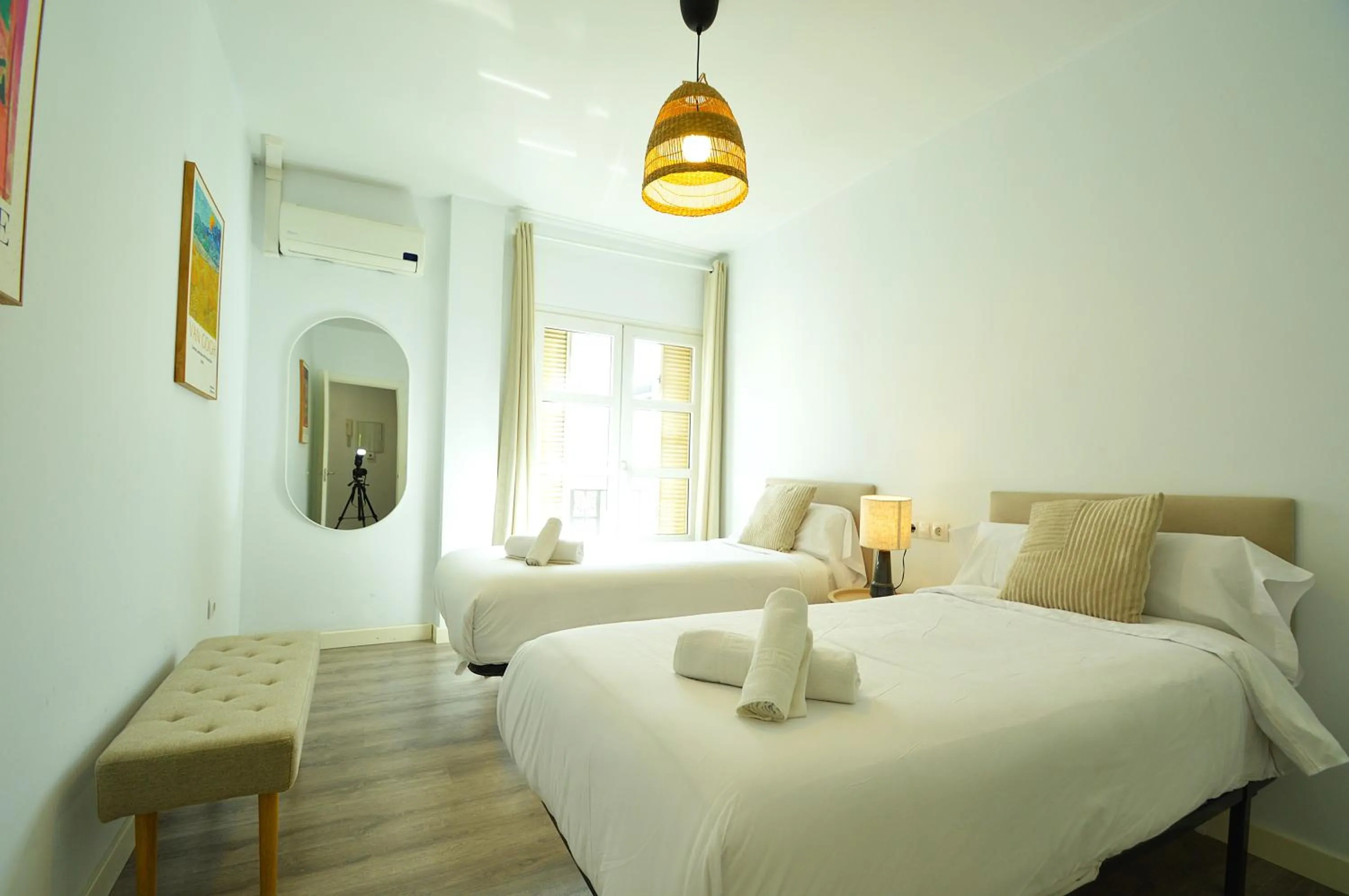 Bed in The Zentral Suites & Apartments