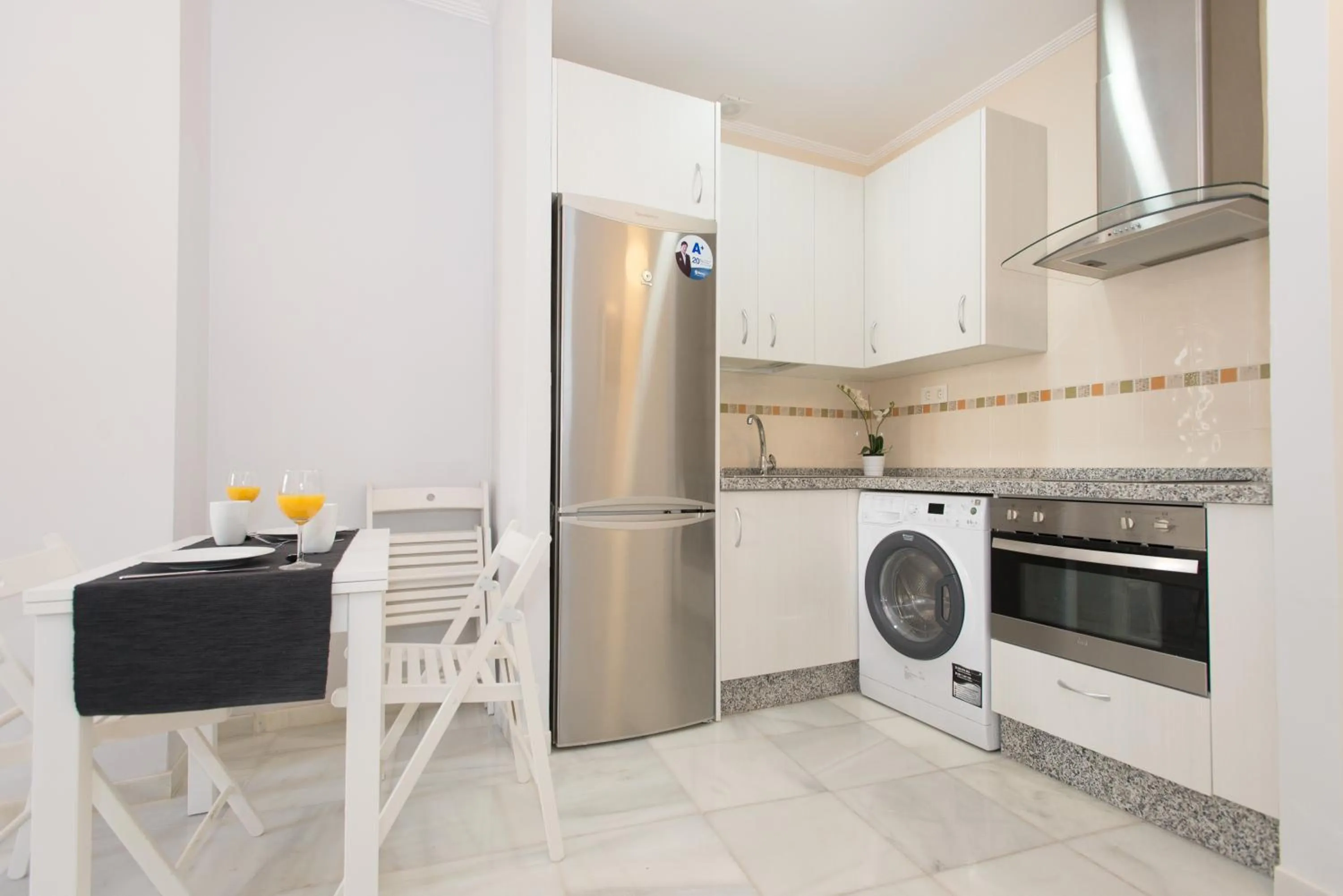 Kitchen or kitchenette in The Zentral Suites & Apartments
