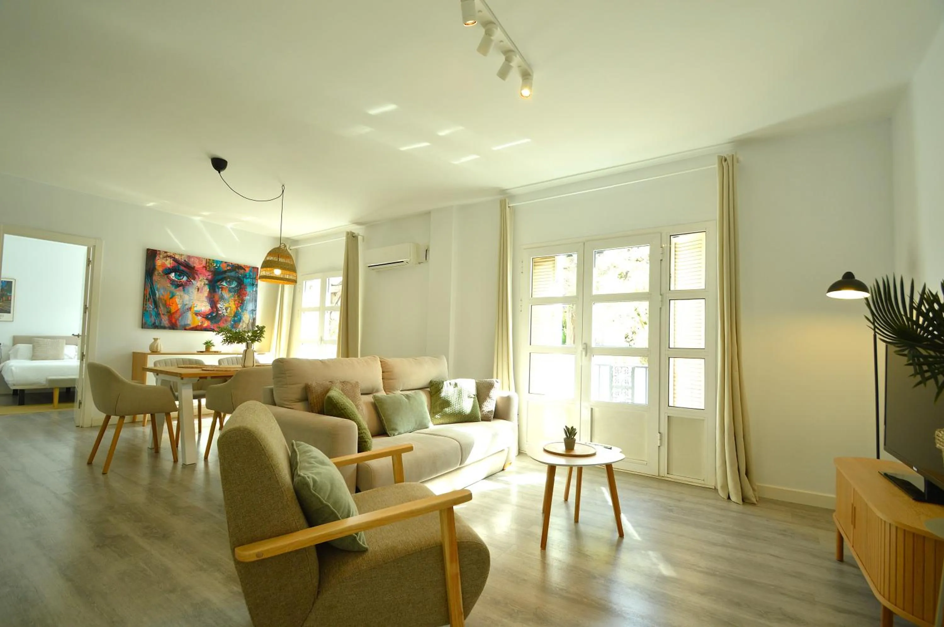 The Zentral Suites & Apartments