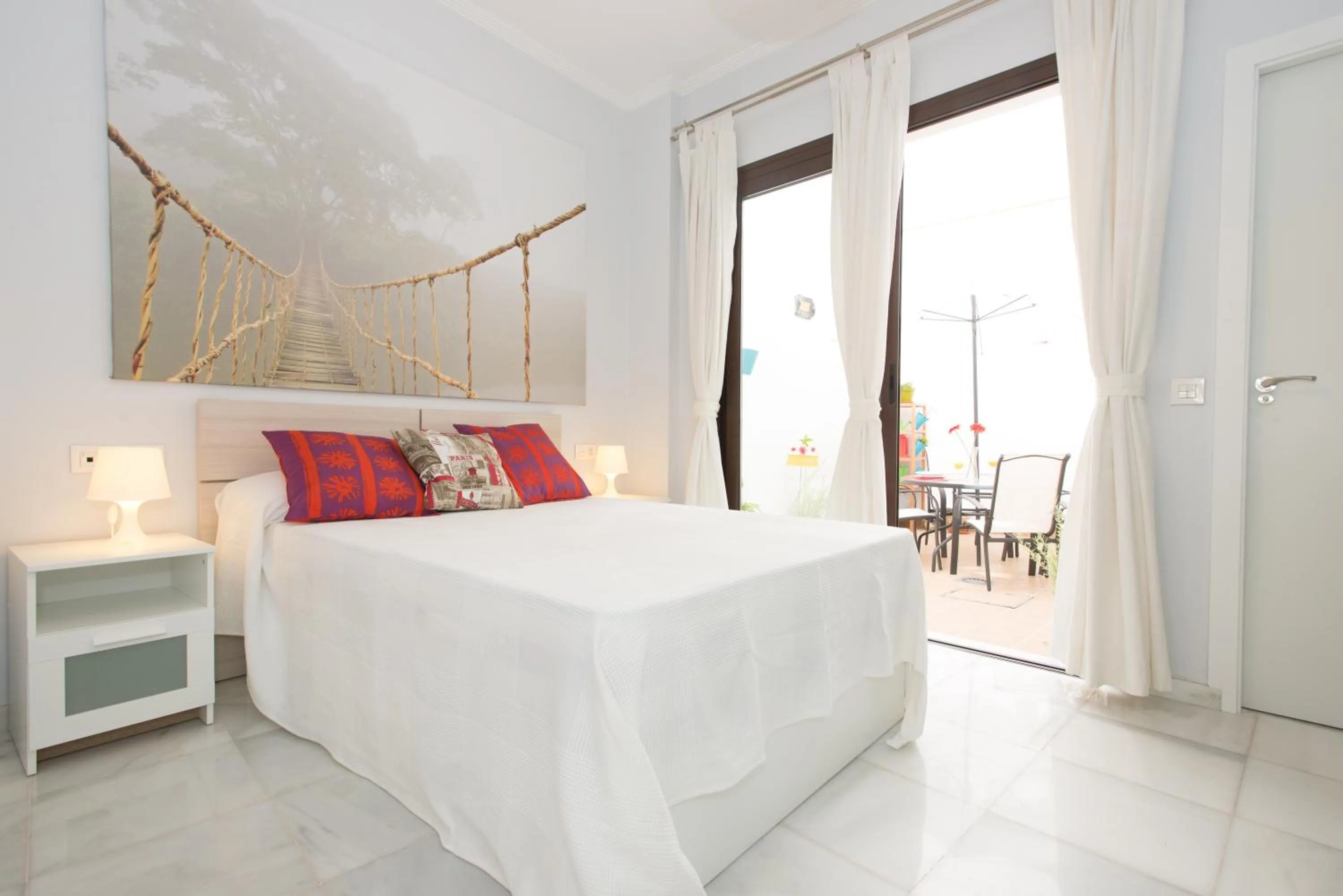 Bedroom, Bed in The Zentral Suites & Apartments