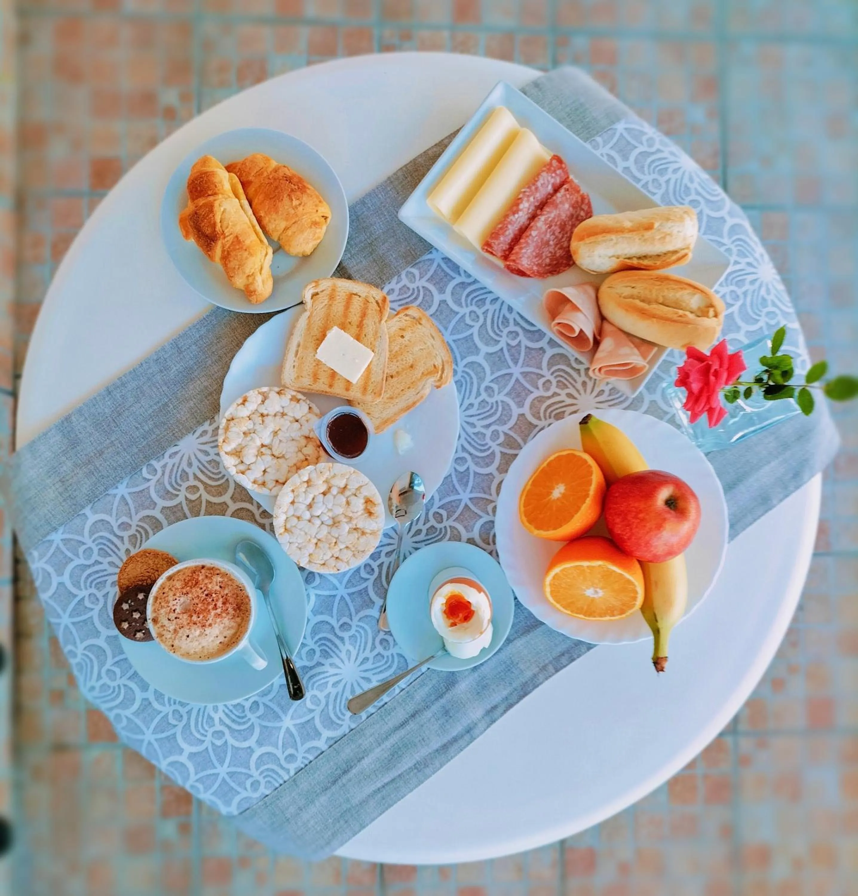 Food and drinks in Nùe Rooms