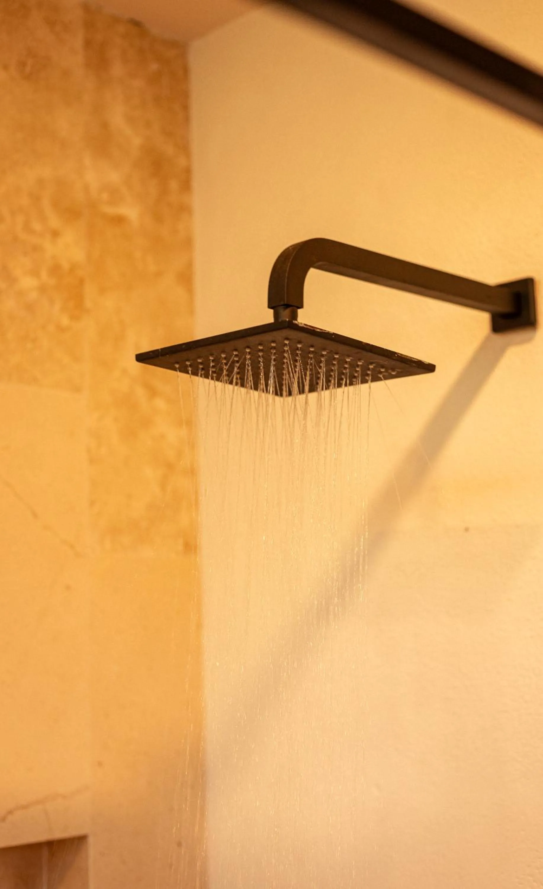 Shower in Casa Lu Hotel Boutique