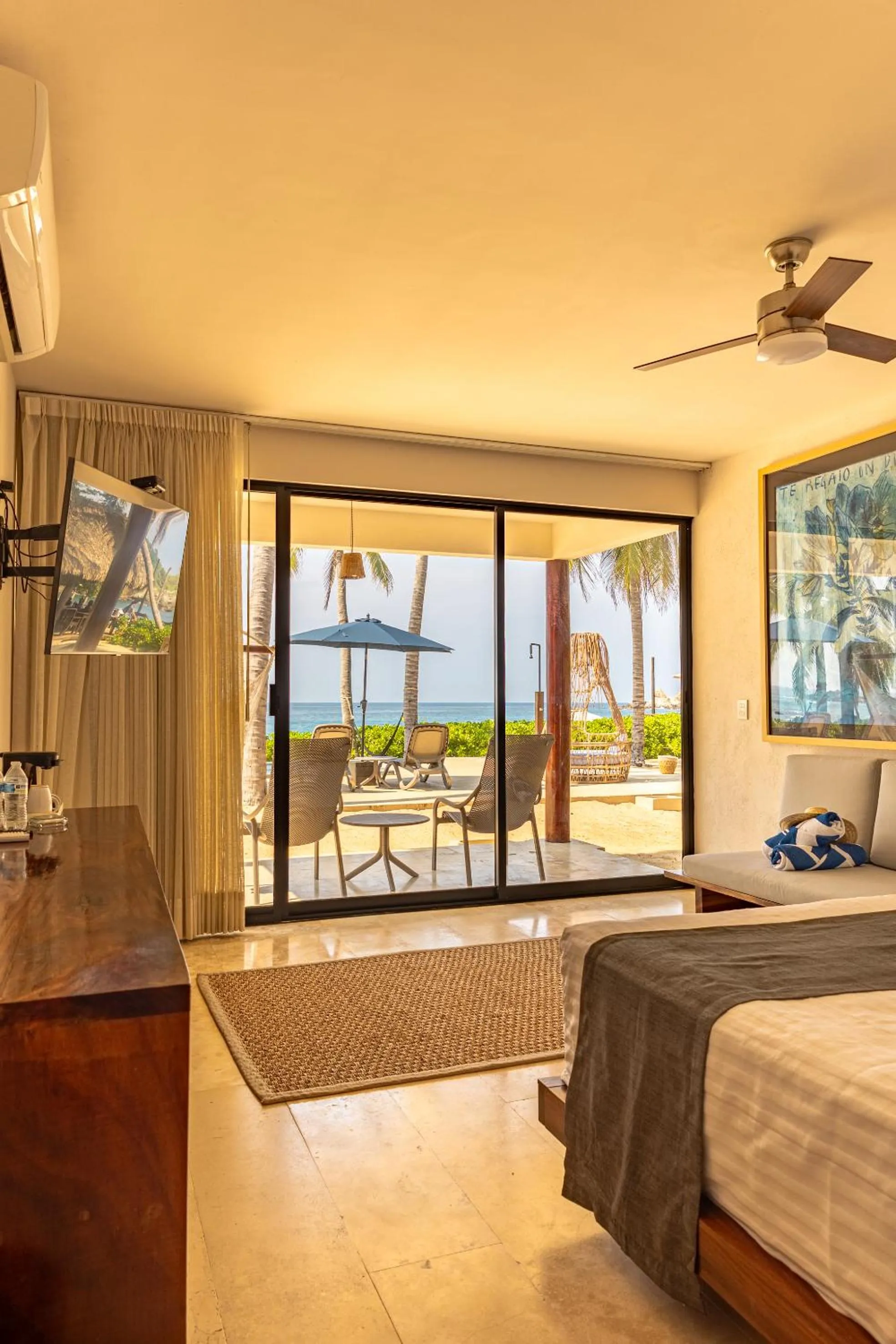 Balcony/Terrace, Bed in Casa Lu Hotel Boutique