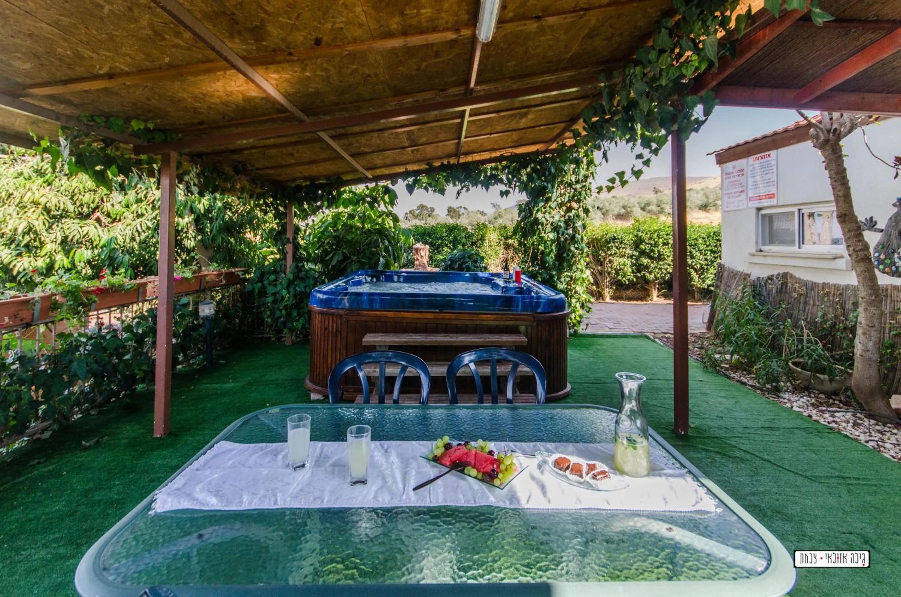 Balcony/Terrace in Avigail Guest House