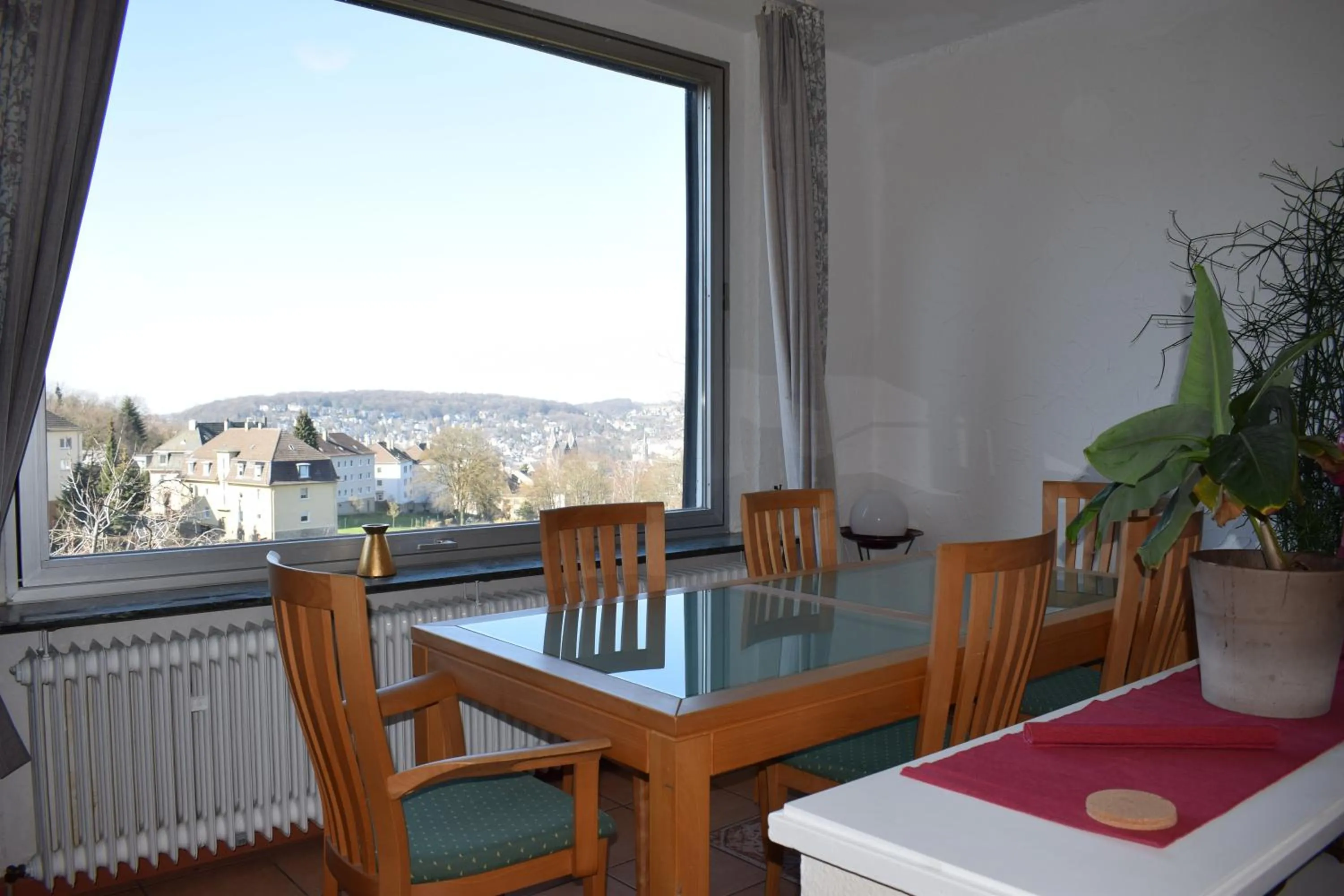 Dining area in Messewohnung Augusta