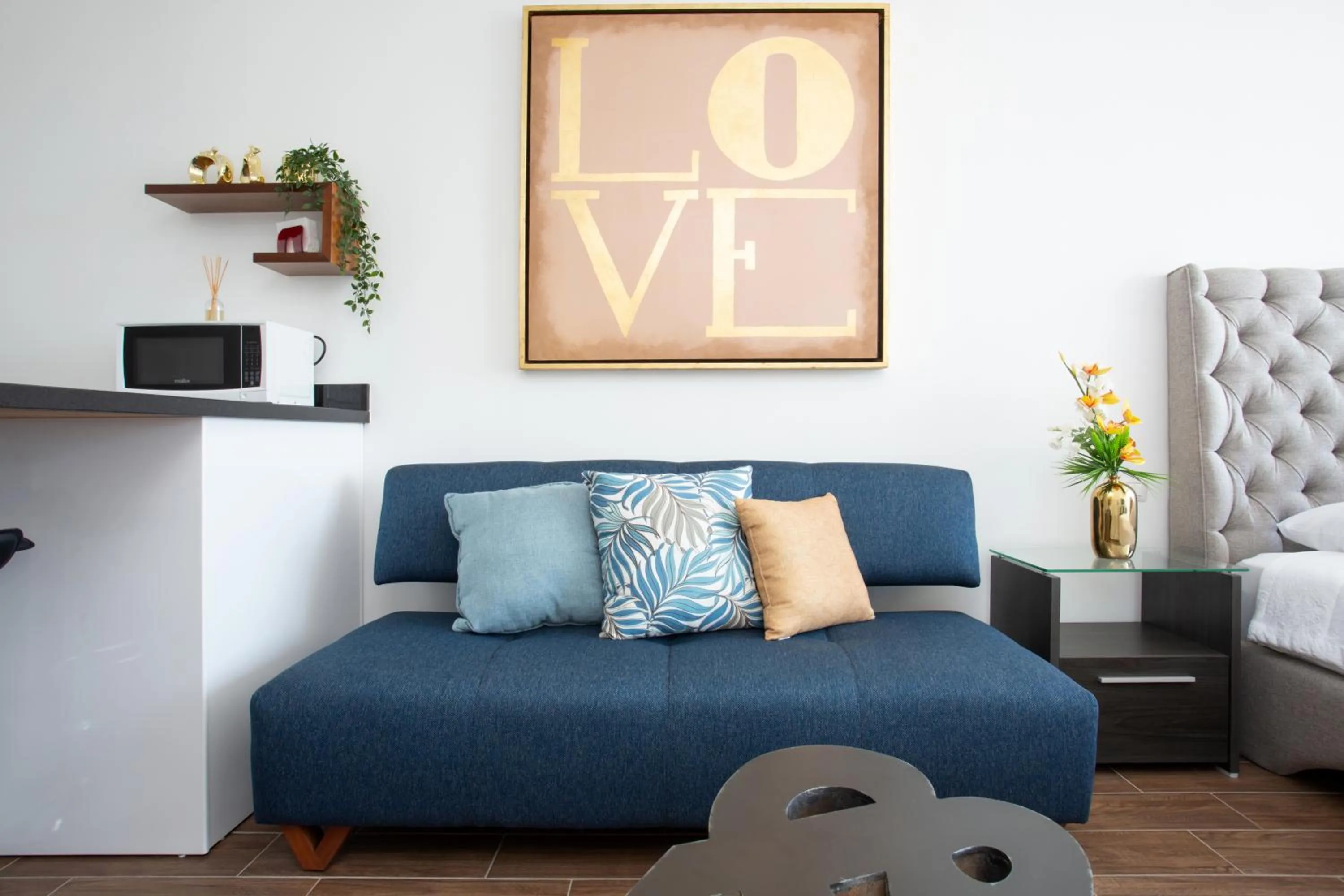 Decorative detail in Edificio Vanessa 24 studios