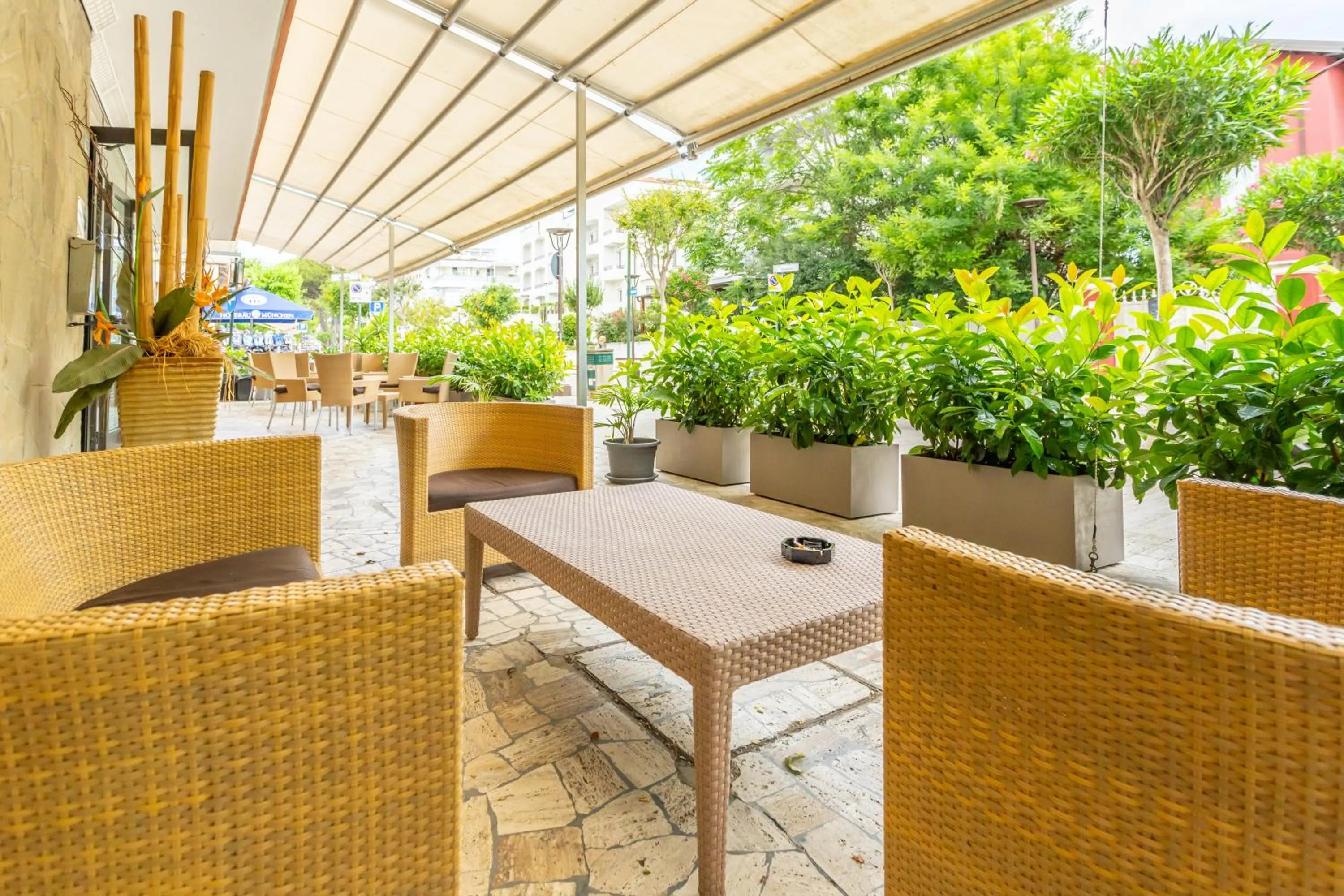 Garden in Hotel Selene - Vista Mare