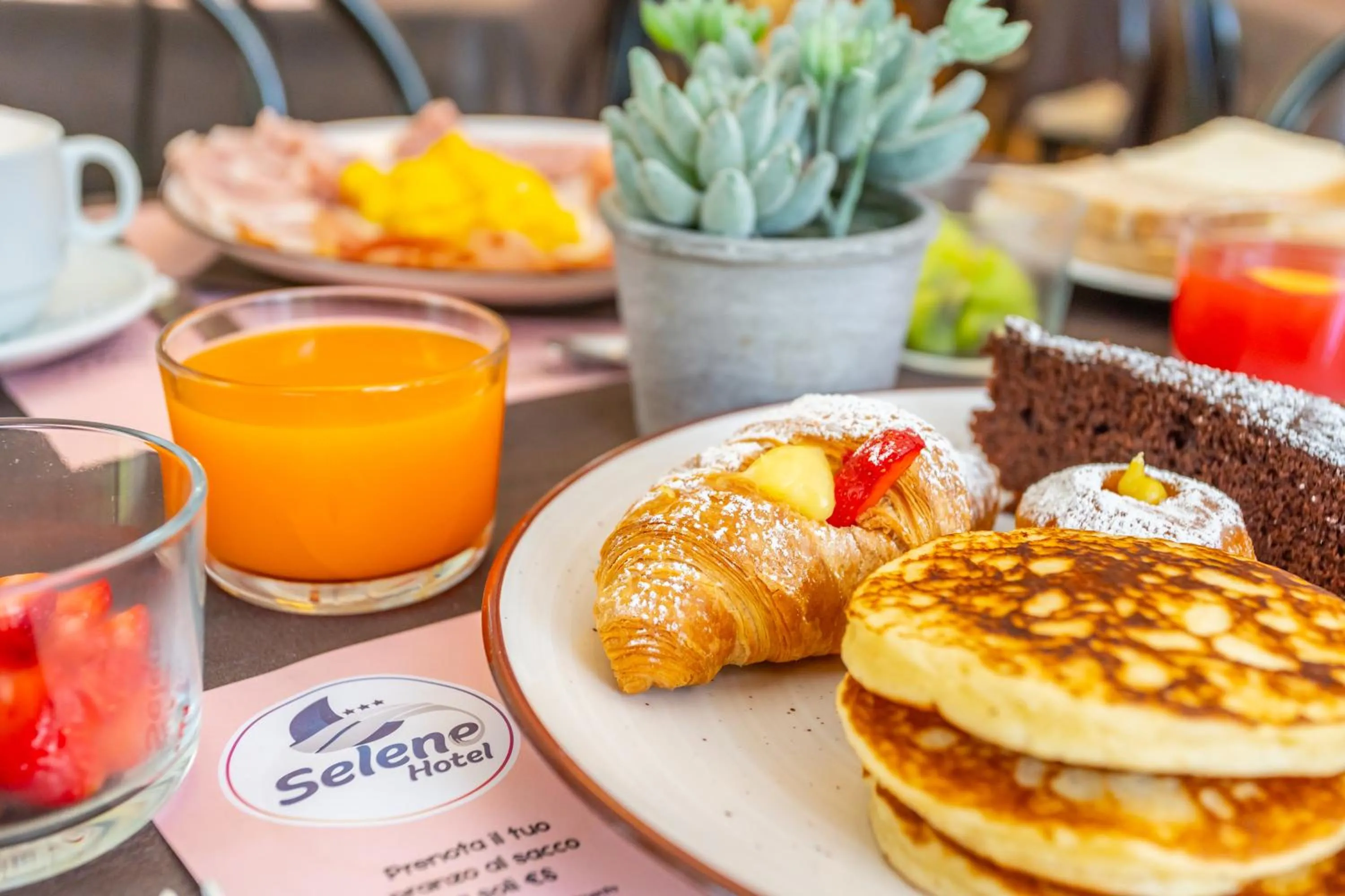 Breakfast in Hotel Selene - Vista Mare