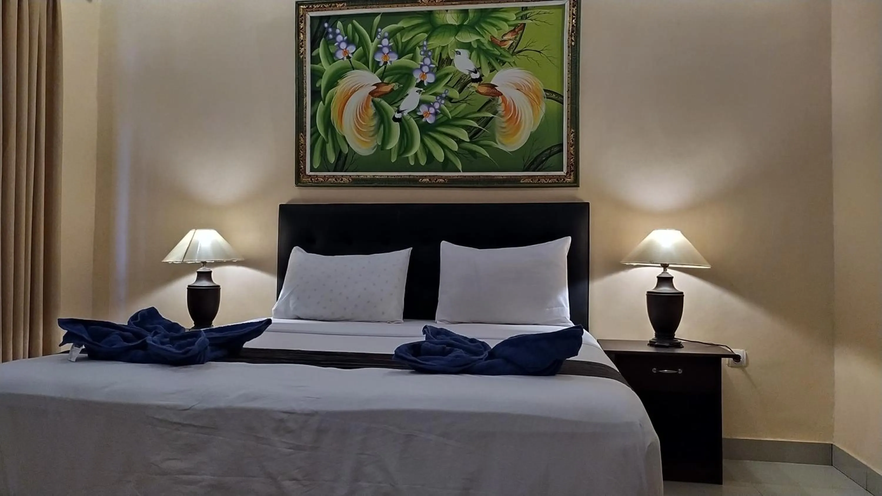 Bedroom, Bed in Kusuka Bungalow