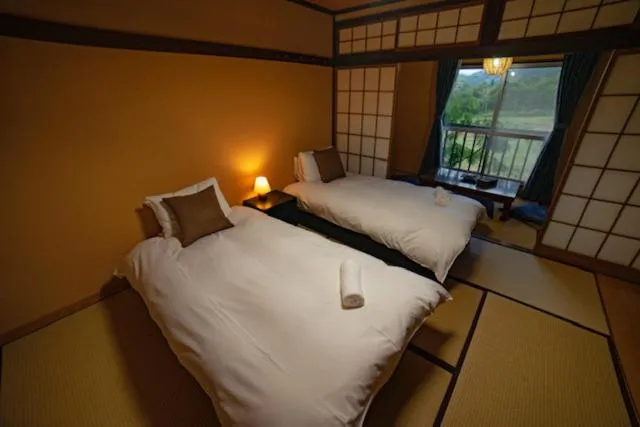 Bed in HA-MON Slope Side Hotel and Private Chalet