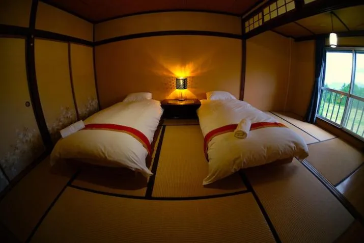 Bed in HA-MON Slope Side Hotel and Private Chalet