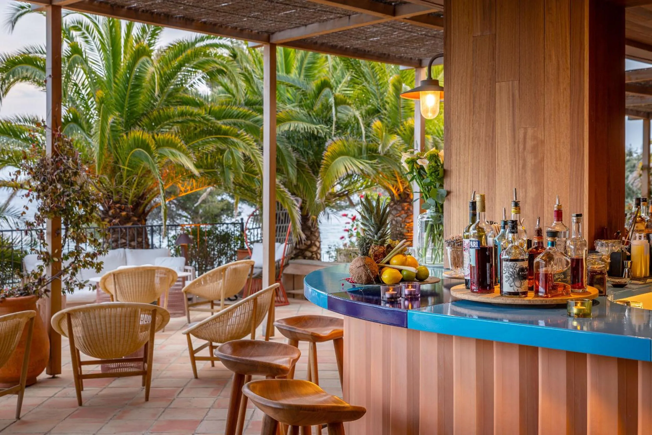 Lounge or bar in Hôtel Le Bailli De Suffren