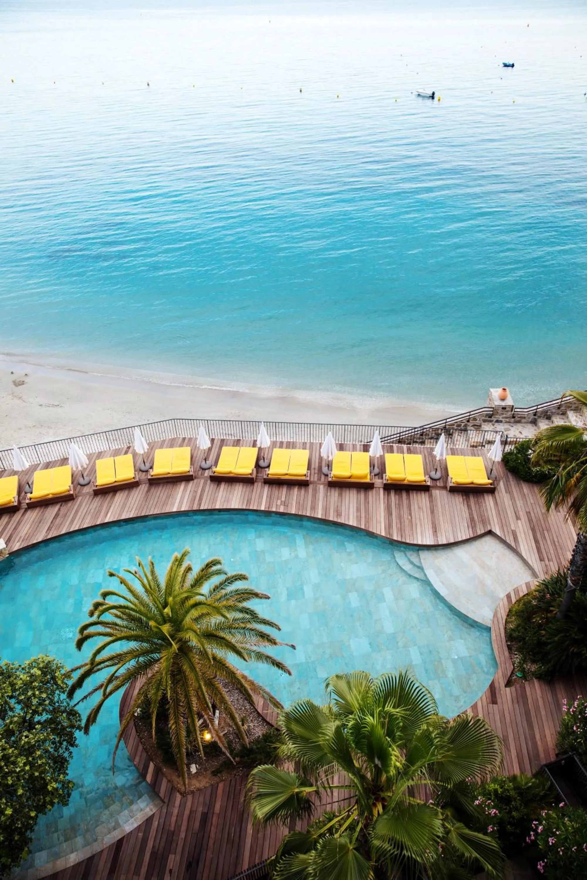 Patio in Hôtel Le Bailli De Suffren