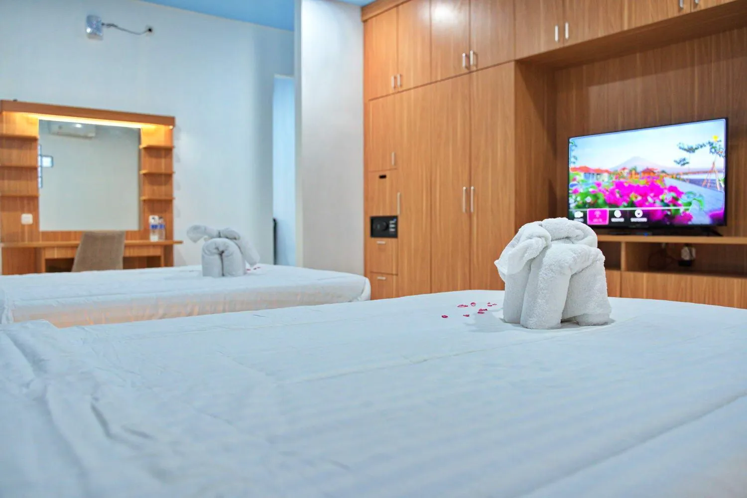 Bed in Seamount Hotel Amed