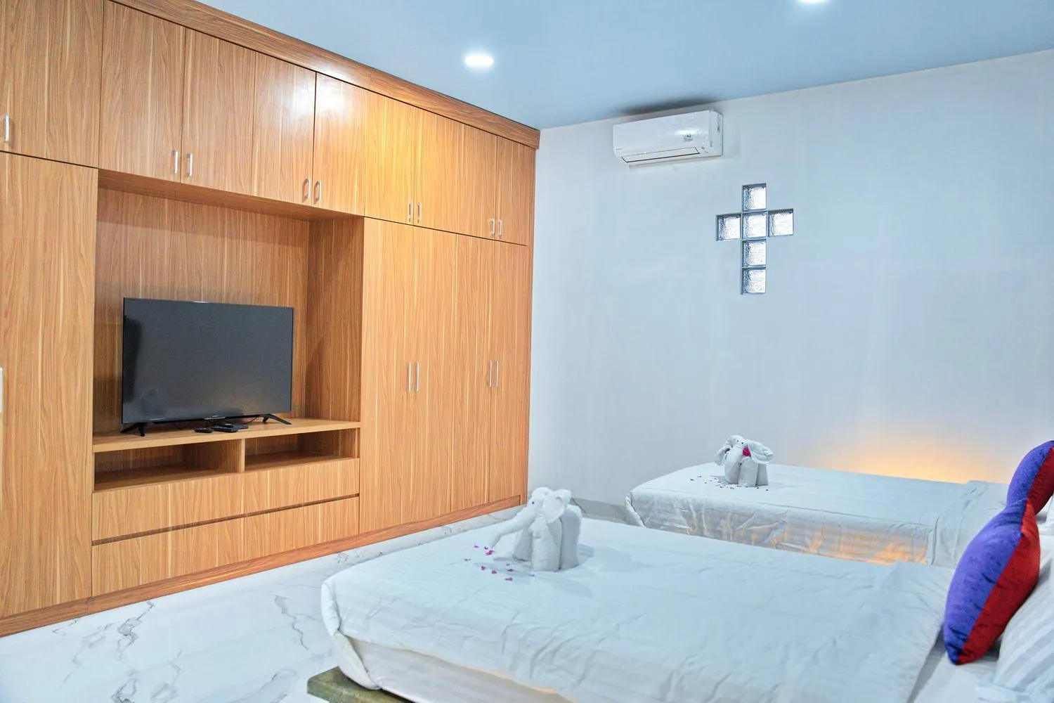 Bed in Seamount Hotel Amed