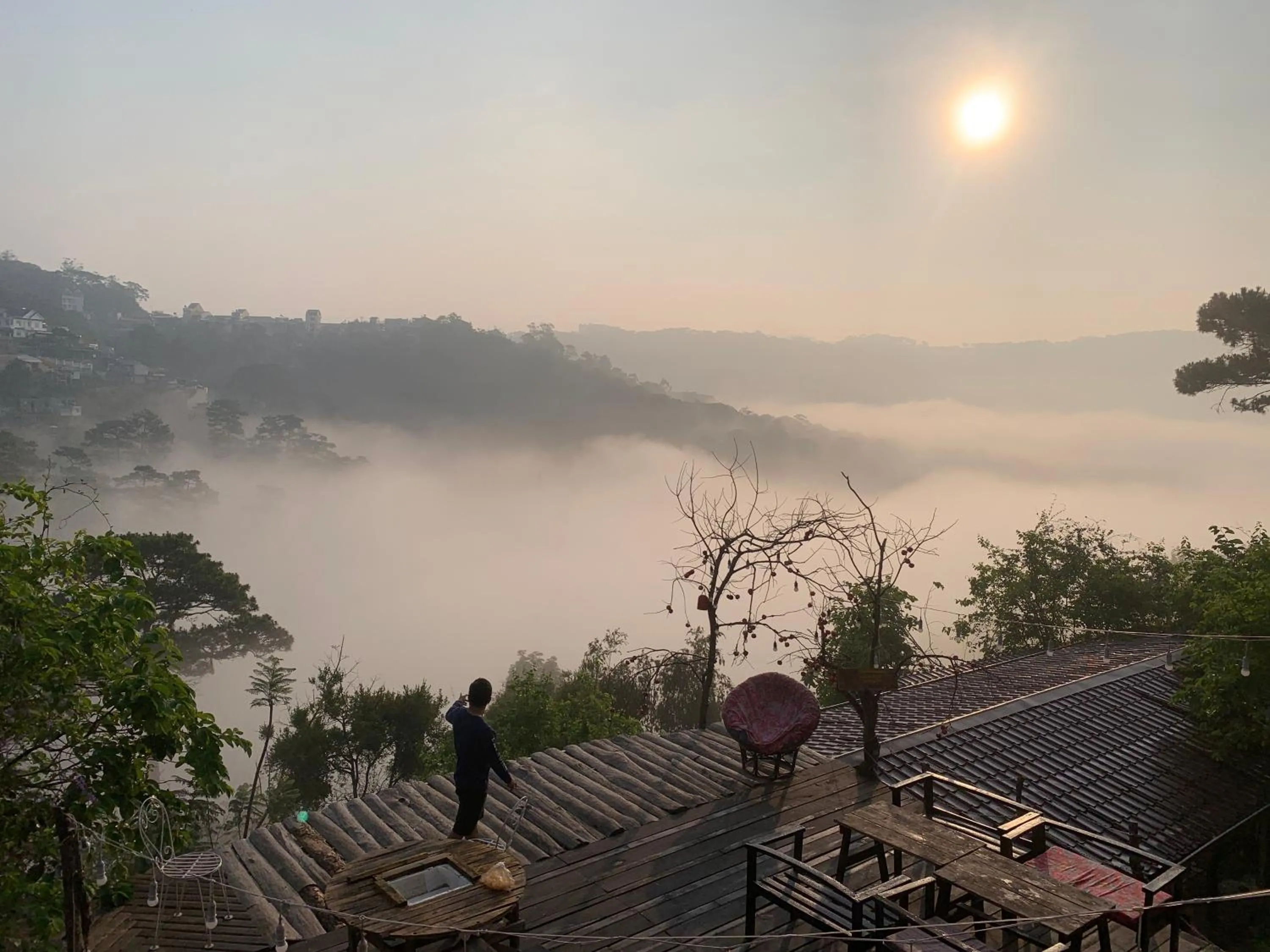 Sunrise in An Yên Villa Đà Lạt