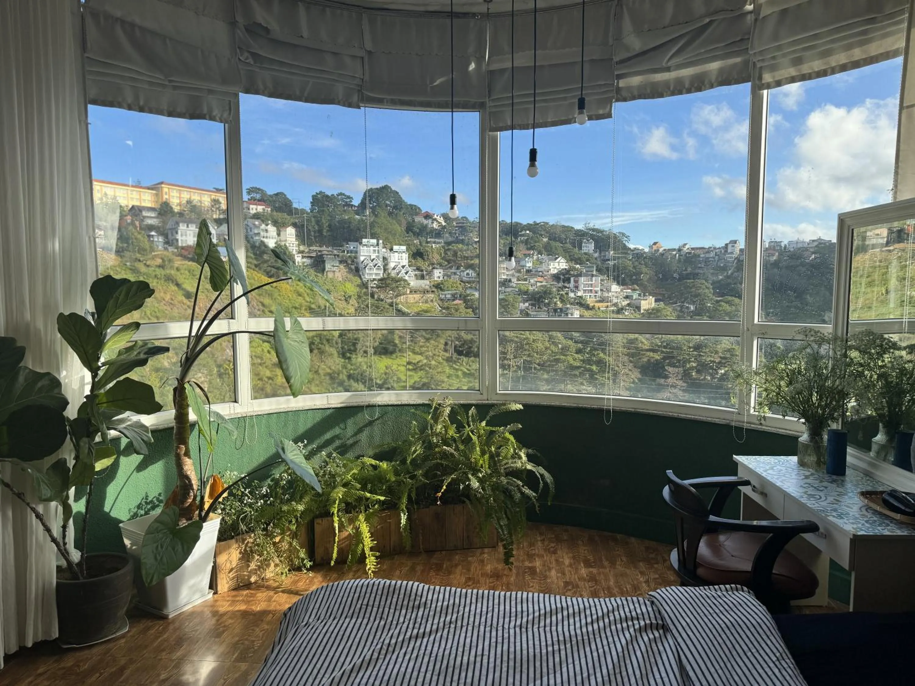 Bed in An Yên Villa Đà Lạt