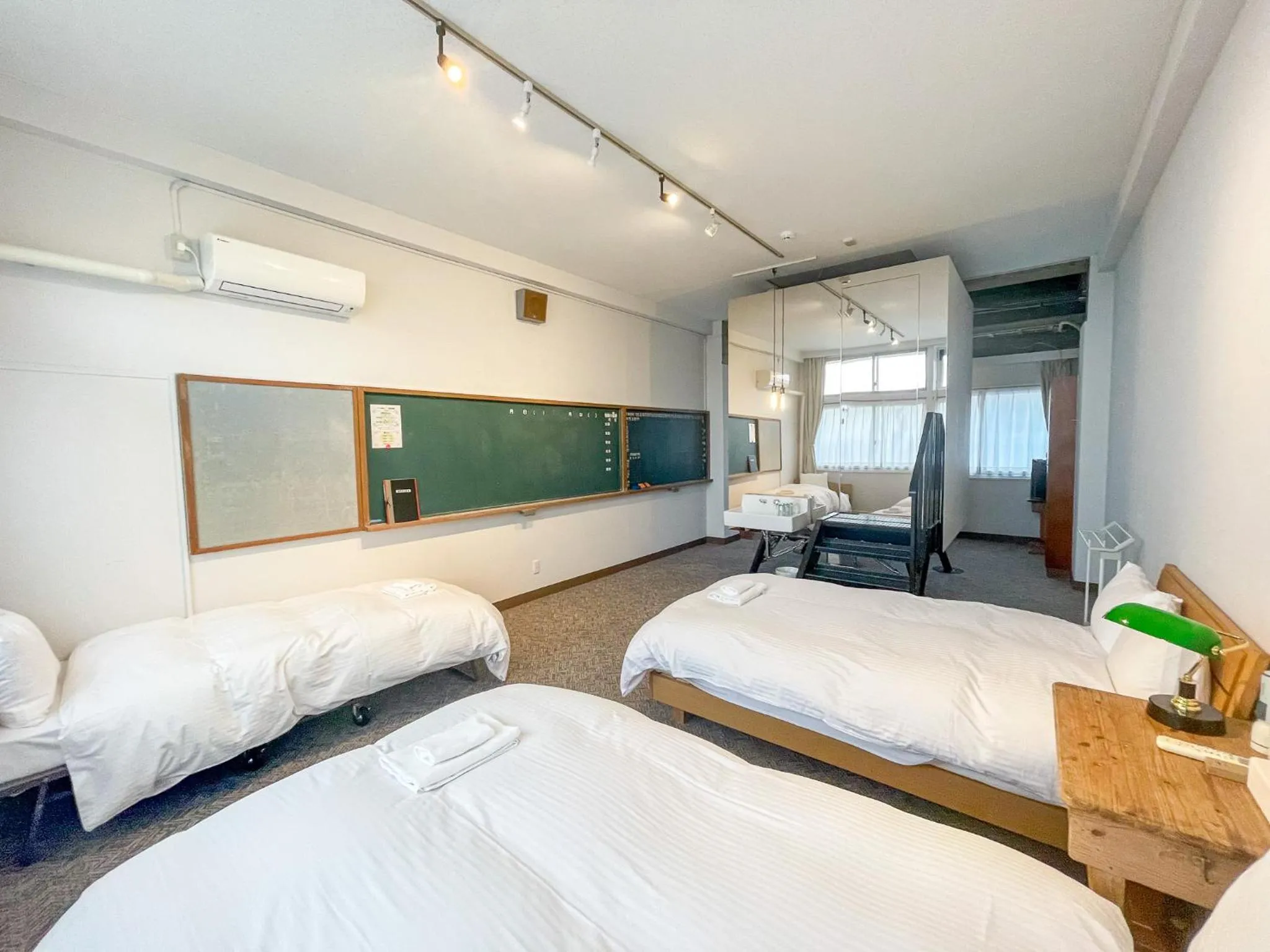 Bed in YUKUSA OHSUMI UMI no GAKKO