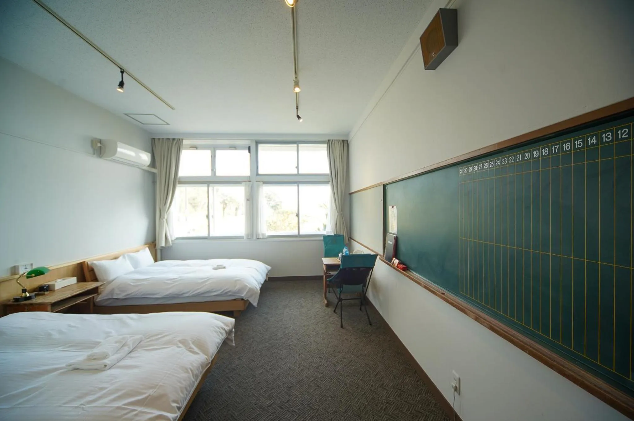 Bed in YUKUSA OHSUMI UMI no GAKKO