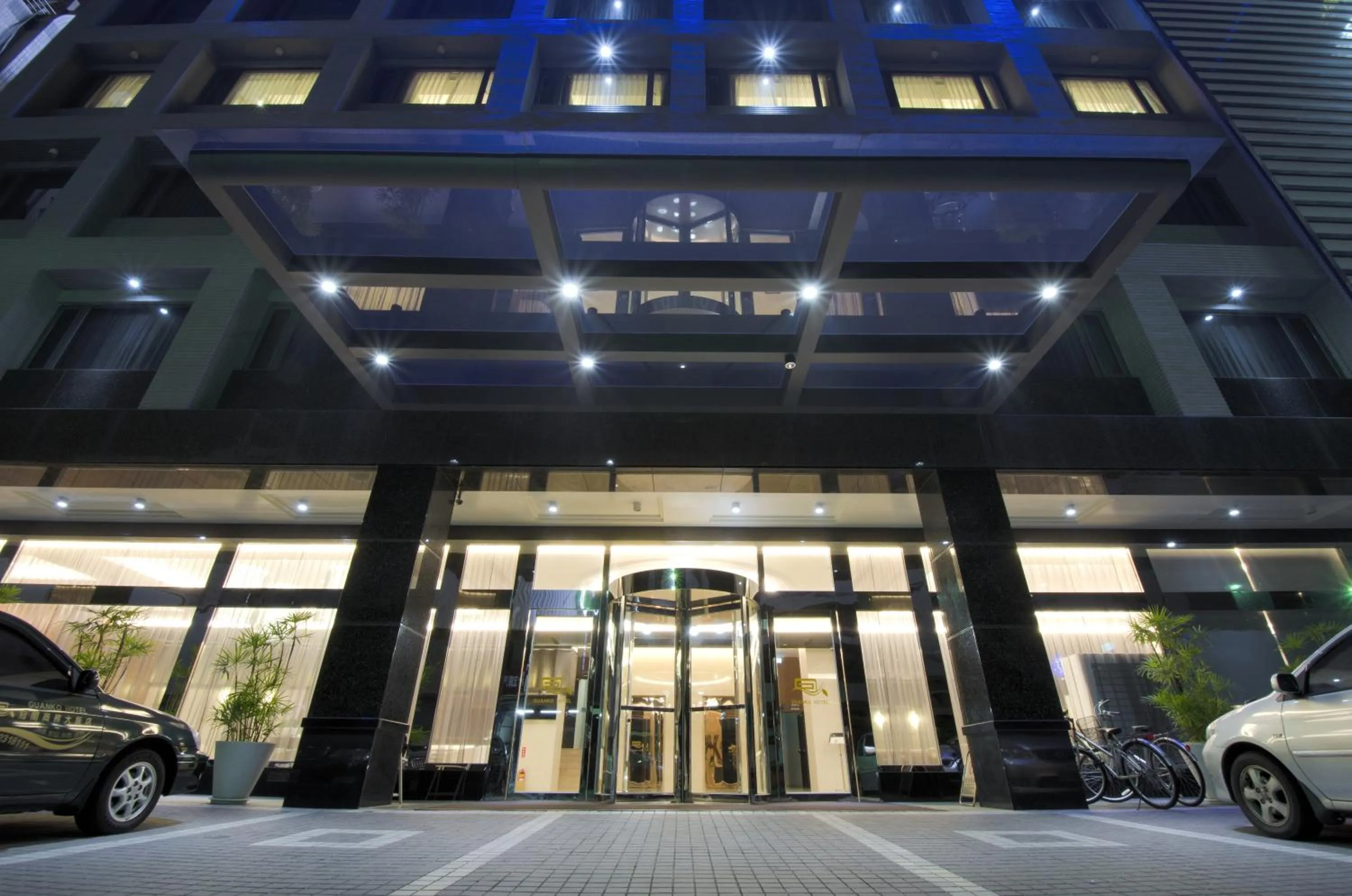 Facade/entrance in Guanko Hotel