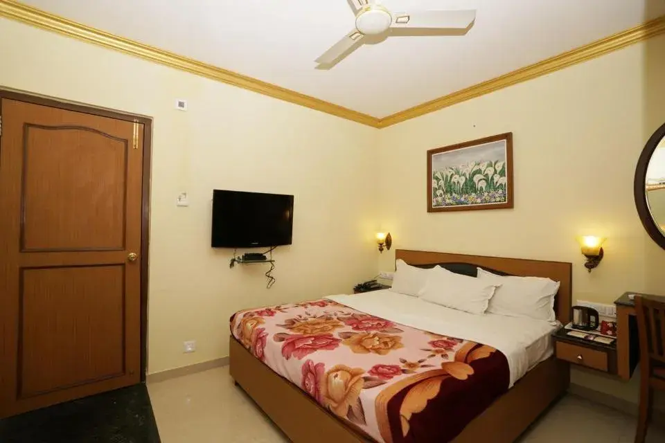 Deluxe Double or Twin Room - single occupancy in Hotel Nahar Manchester Inn Deluxe Double or Twin Room - single occupancy in Hotel Nahar Manchester Inn