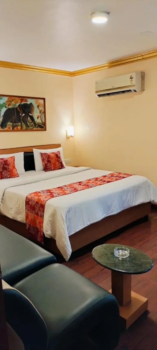 Bed in Hotel Nahar Manchester Inn