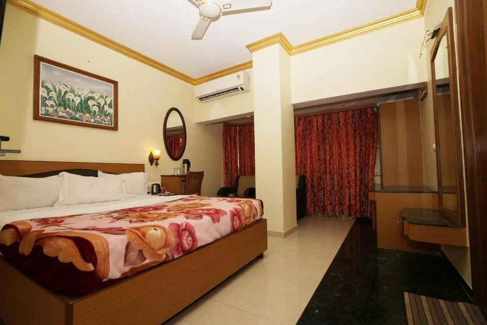 Family Suite - single occupancy in Hotel Nahar Manchester Inn