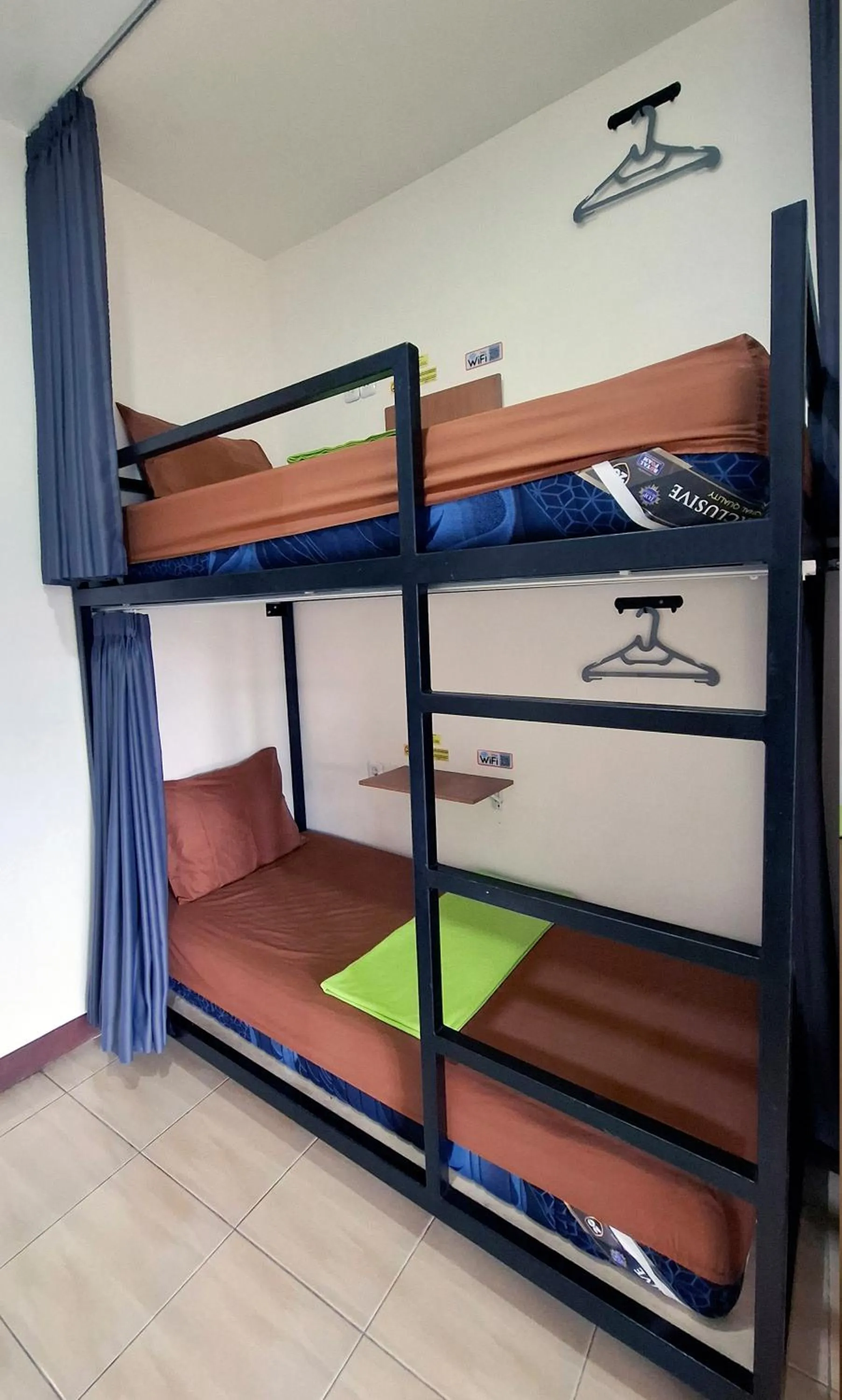 Photo of the whole room, Bed in Anjuma Backpacker