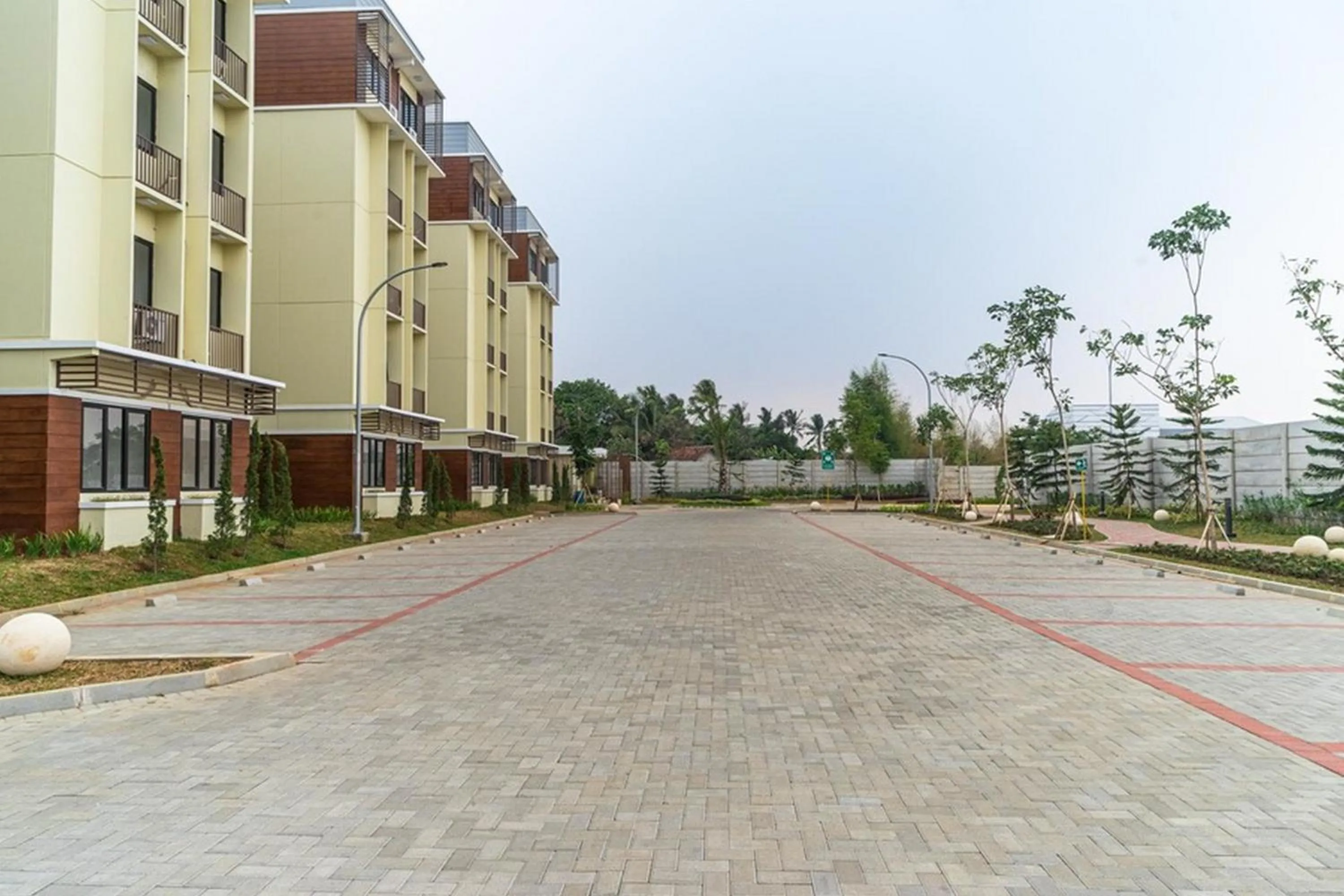 Property building in RedDoorz Plus @ EcoHome Citra Raya Tangerang