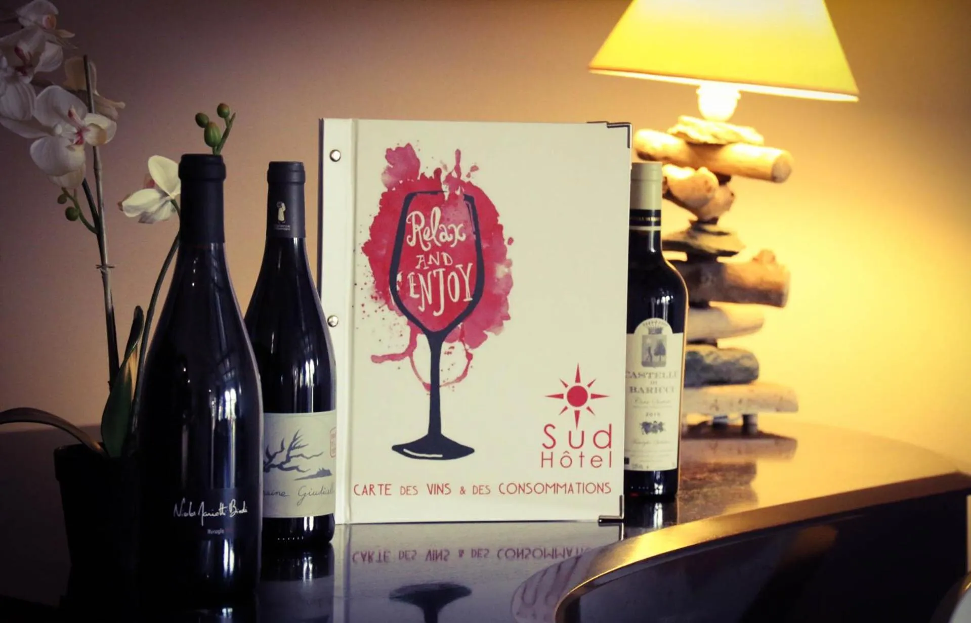 Lounge or bar in Sud Hôtel Restaurant