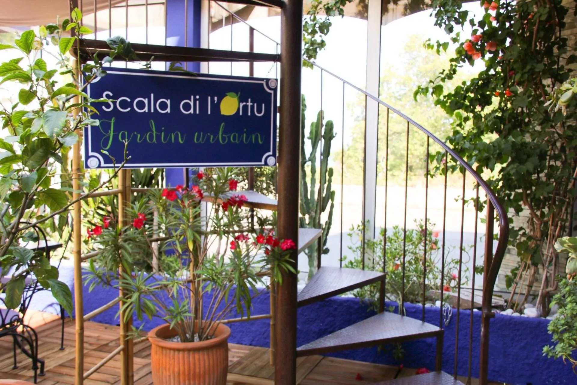 Garden in Sud Hôtel Restaurant