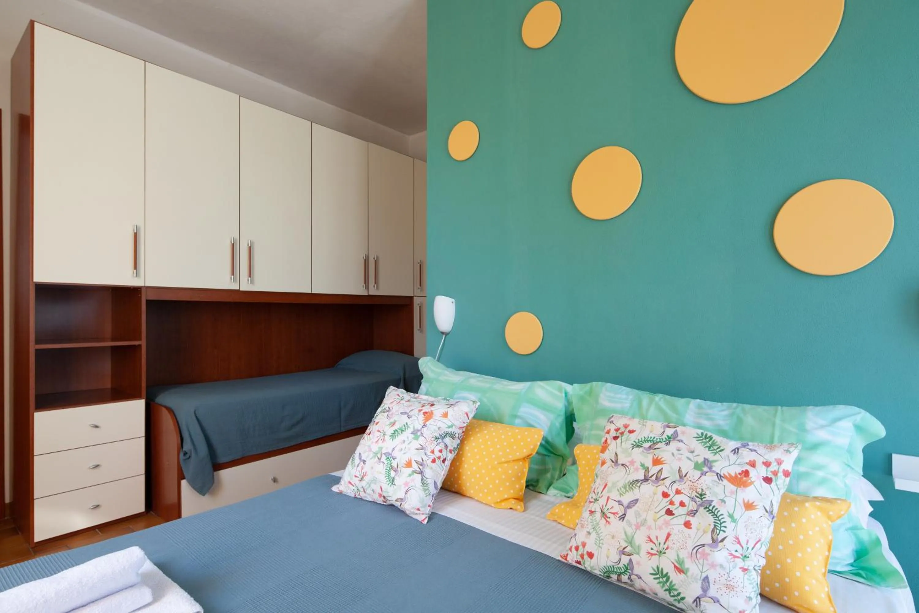 Bedroom, Bed in B&B Il Tempo Del Vento in front of the Castle