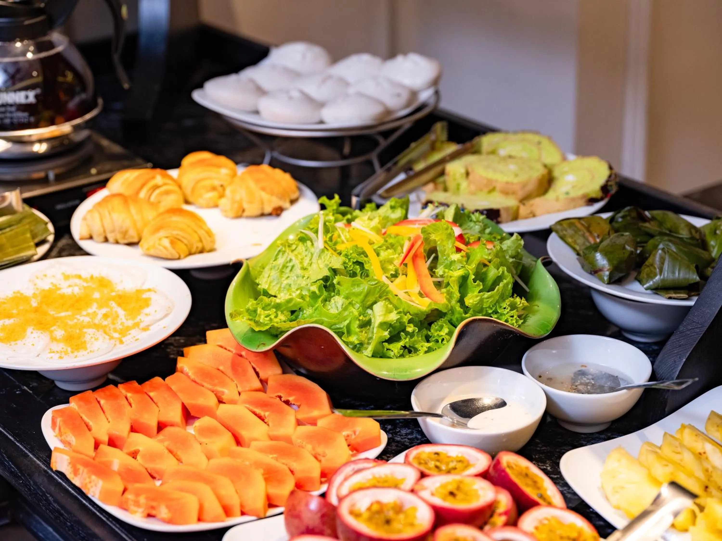 Buffet breakfast in Hue Serene Palace Hotel