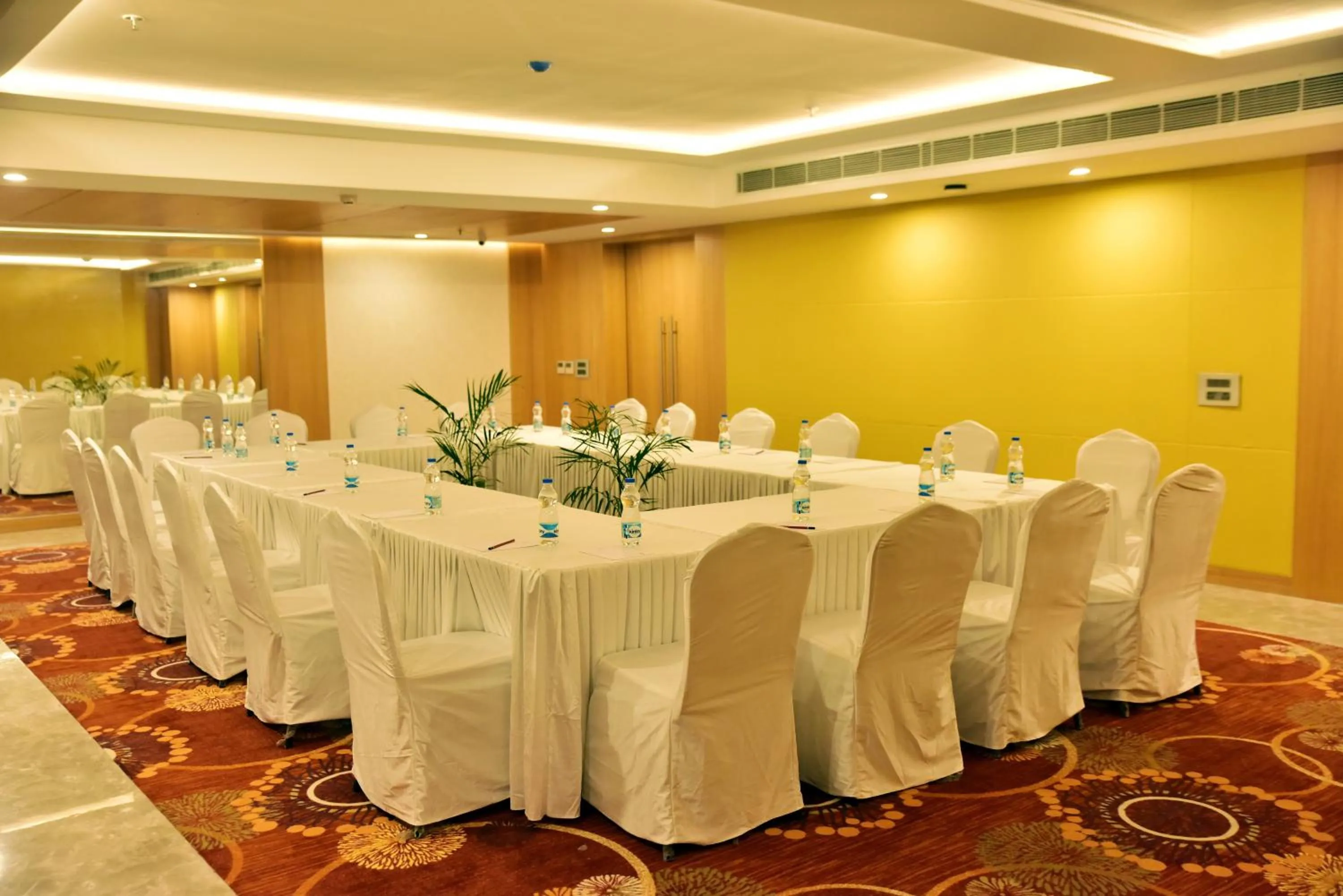 Banquet/Function facilities in The Fern Residency Sarnath