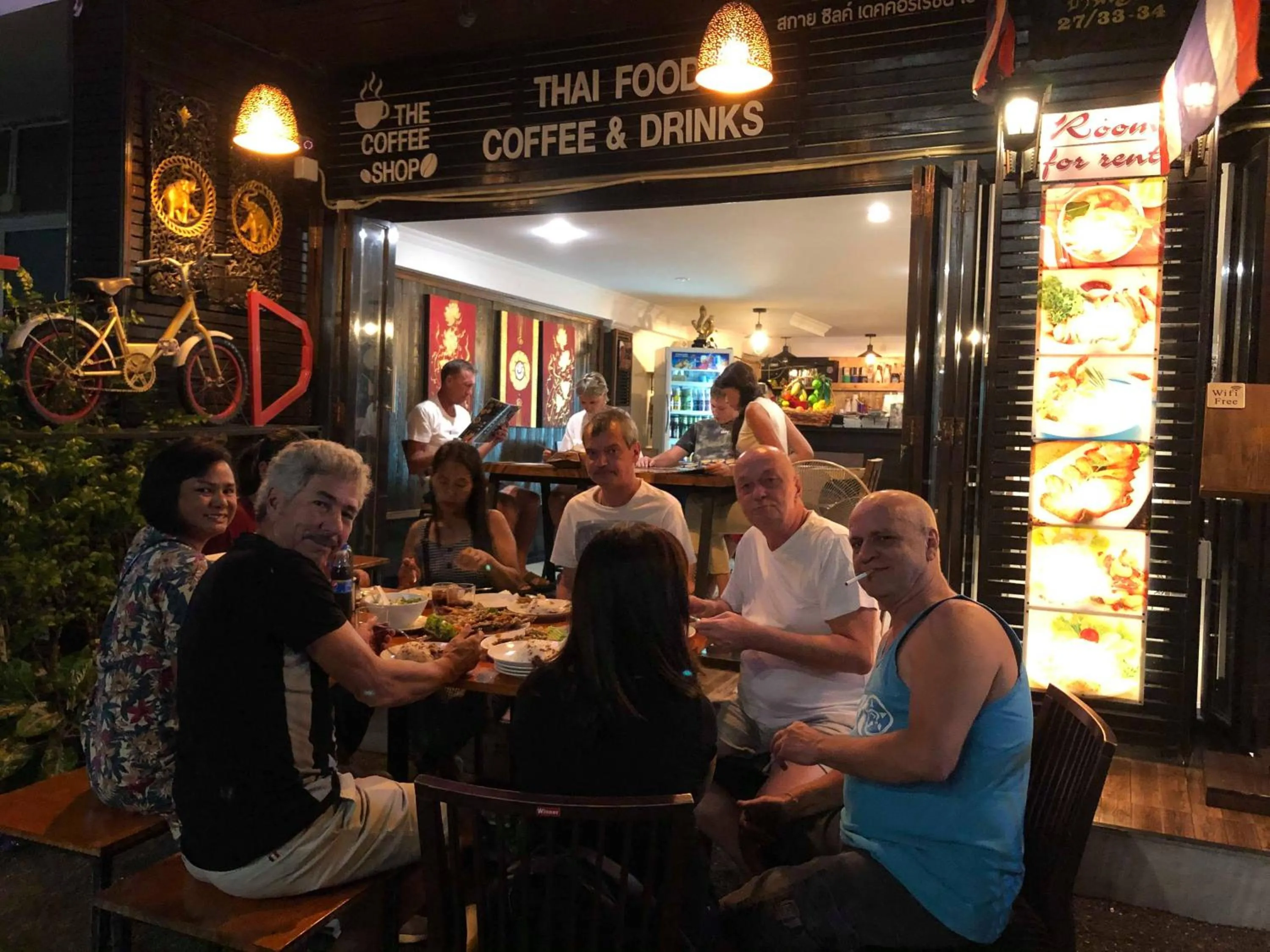 Nightclub / DJ in Sky Silk Decoration House