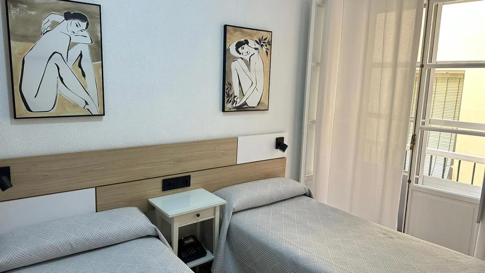 Balcony/Terrace in Hostal Bahía