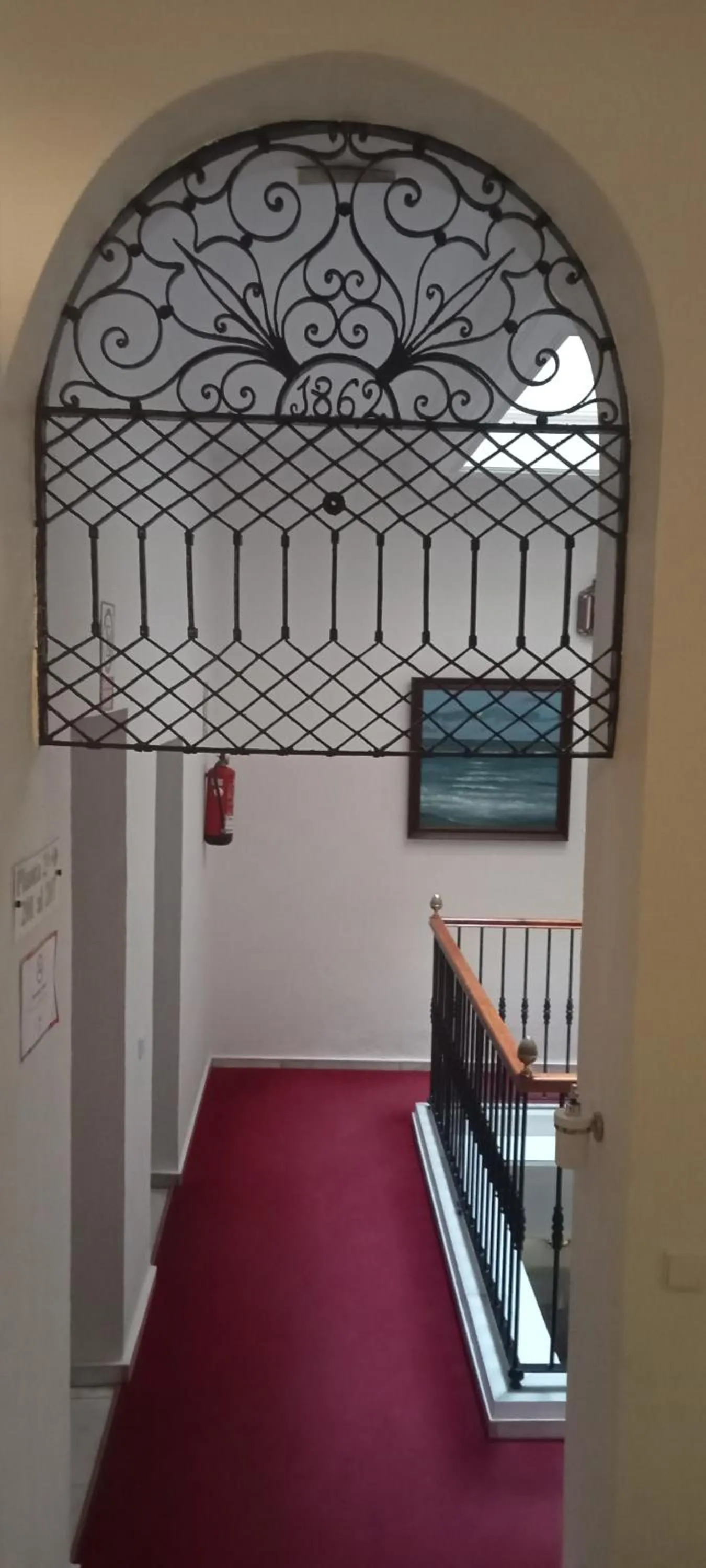 Inner courtyard view, Bed in Hostal Bahía