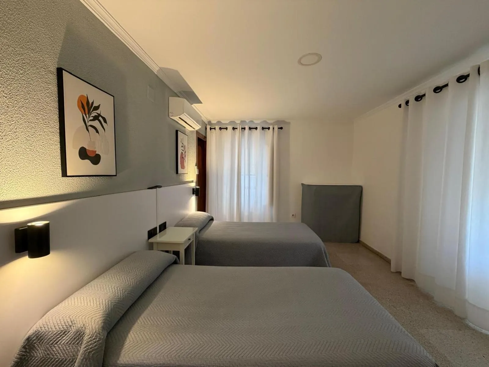 Photo of the whole room, Bed in Hostal Bahía