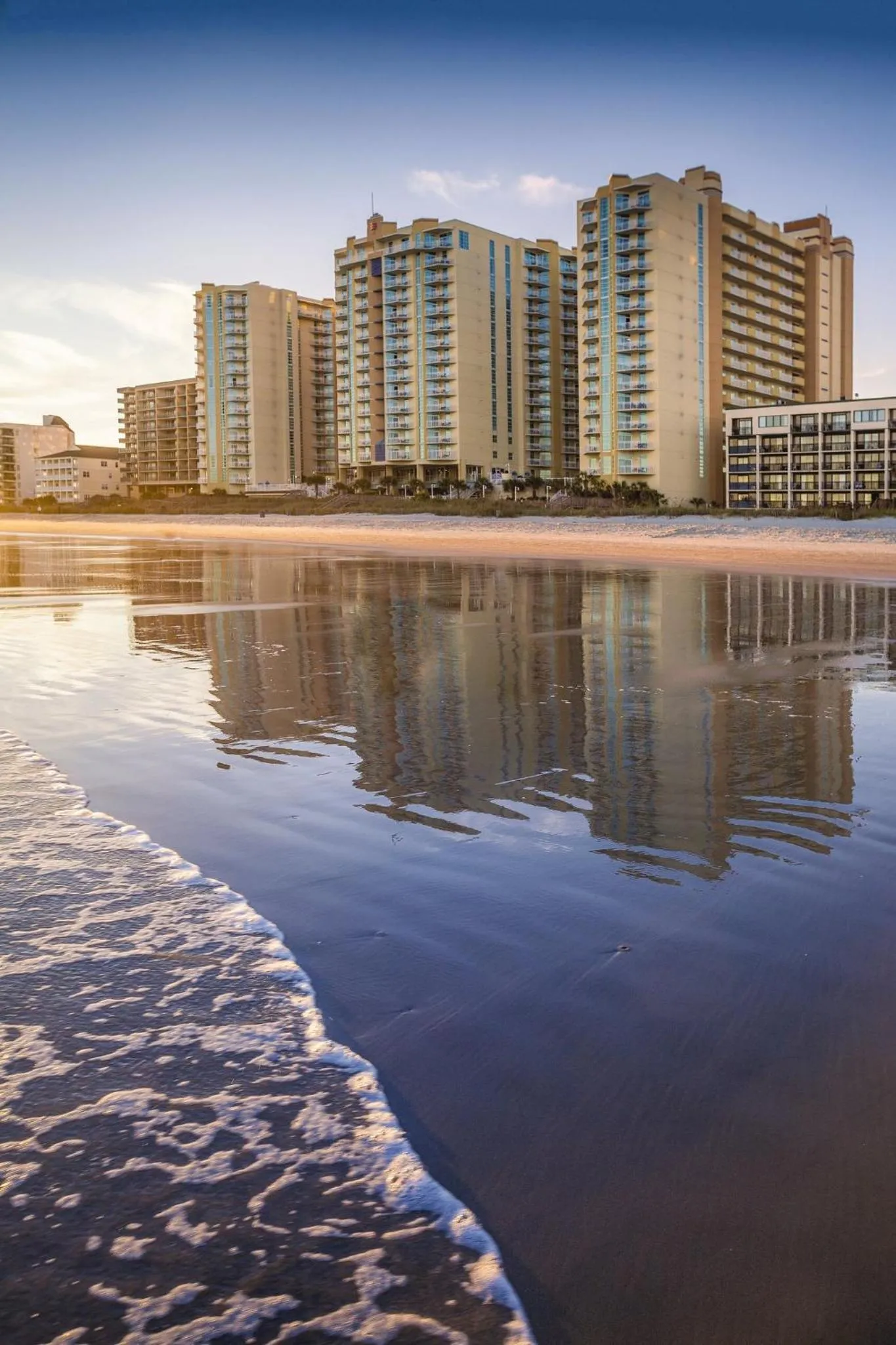 Property building in Club Wyndham Ocean Boulevard