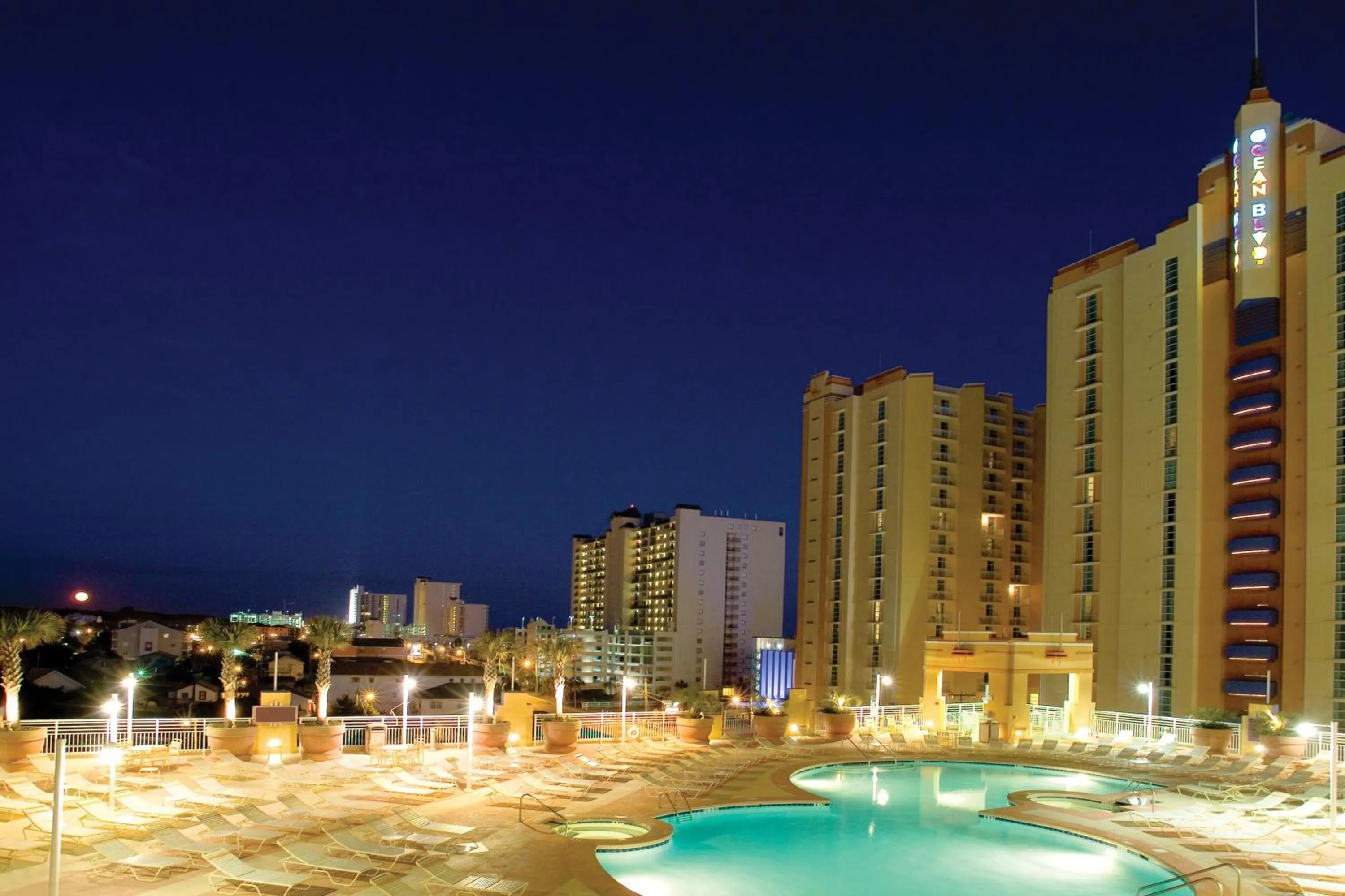 Swimming pool in Club Wyndham Ocean Boulevard