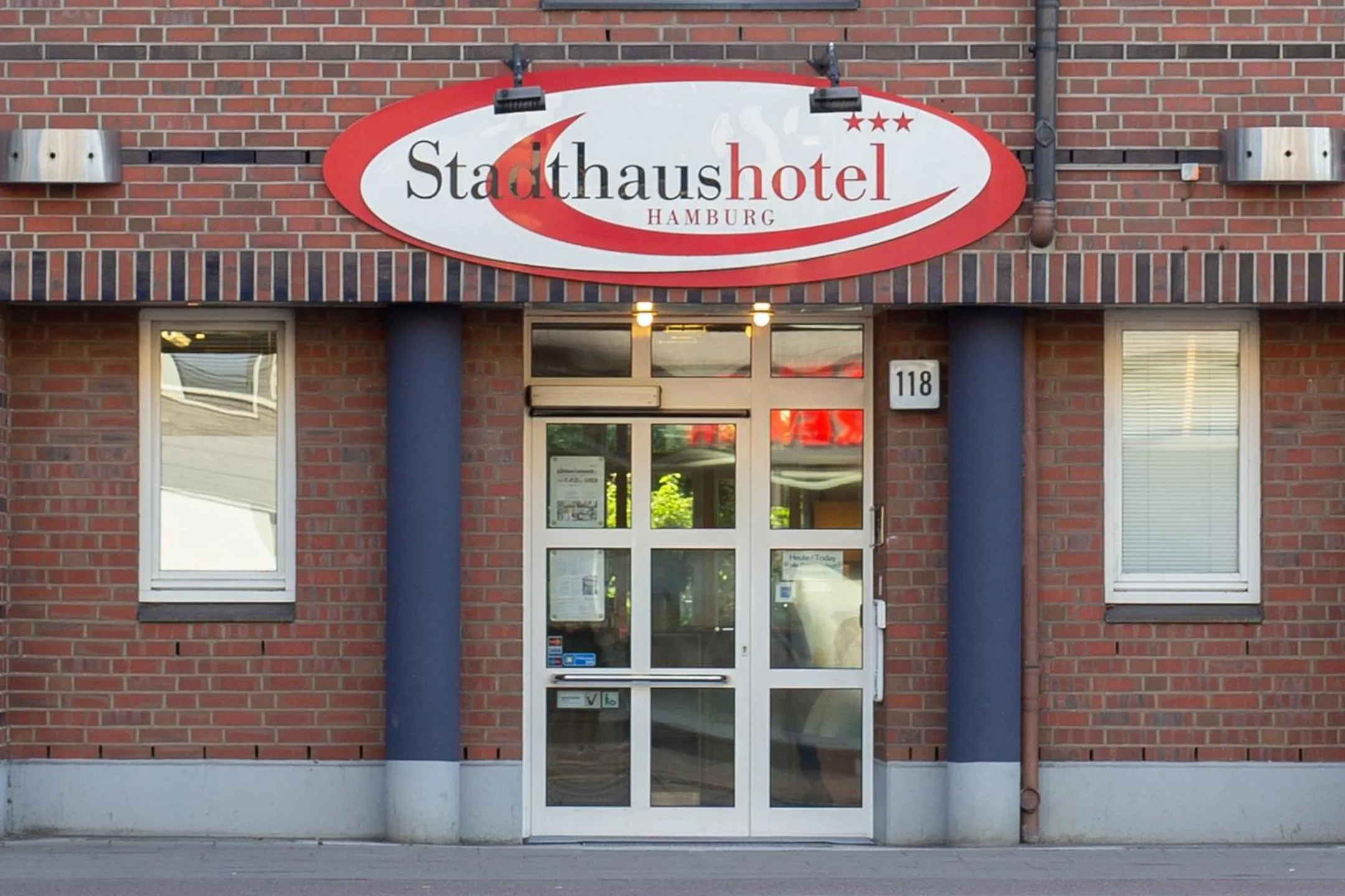 Facade/entrance in Stadthaushotel Hamburg - Inklusionshotel