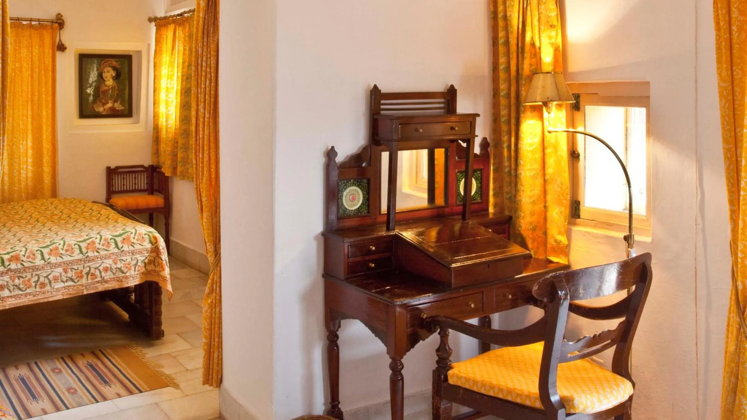 Bed in Neemrana Fort-Palace