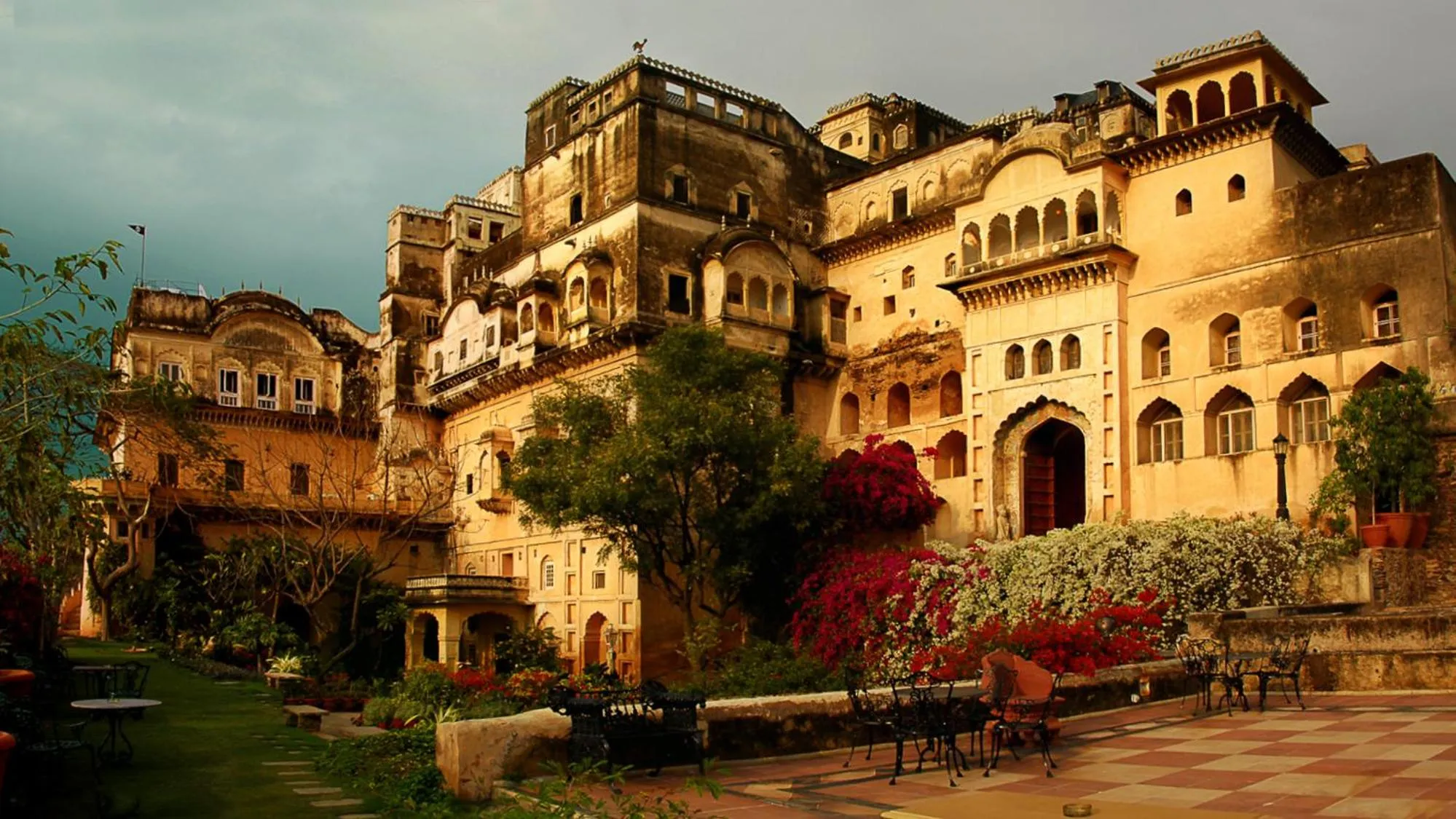 Property building in Neemrana Fort-Palace