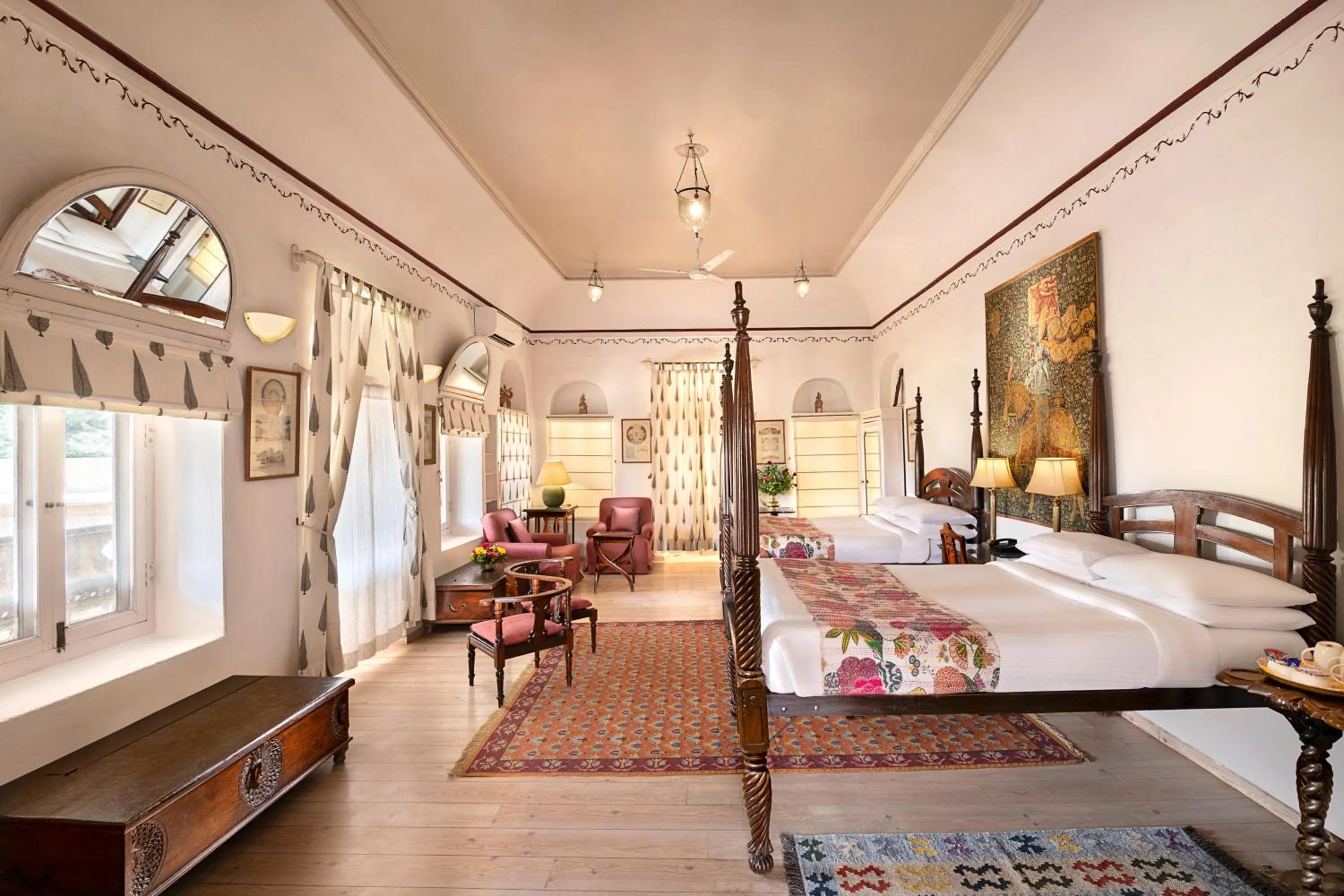 Bed in Neemrana Fort-Palace