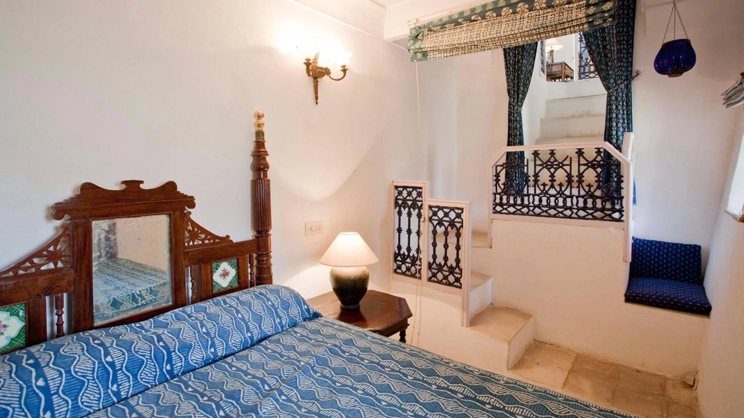 Bed in Neemrana Fort-Palace