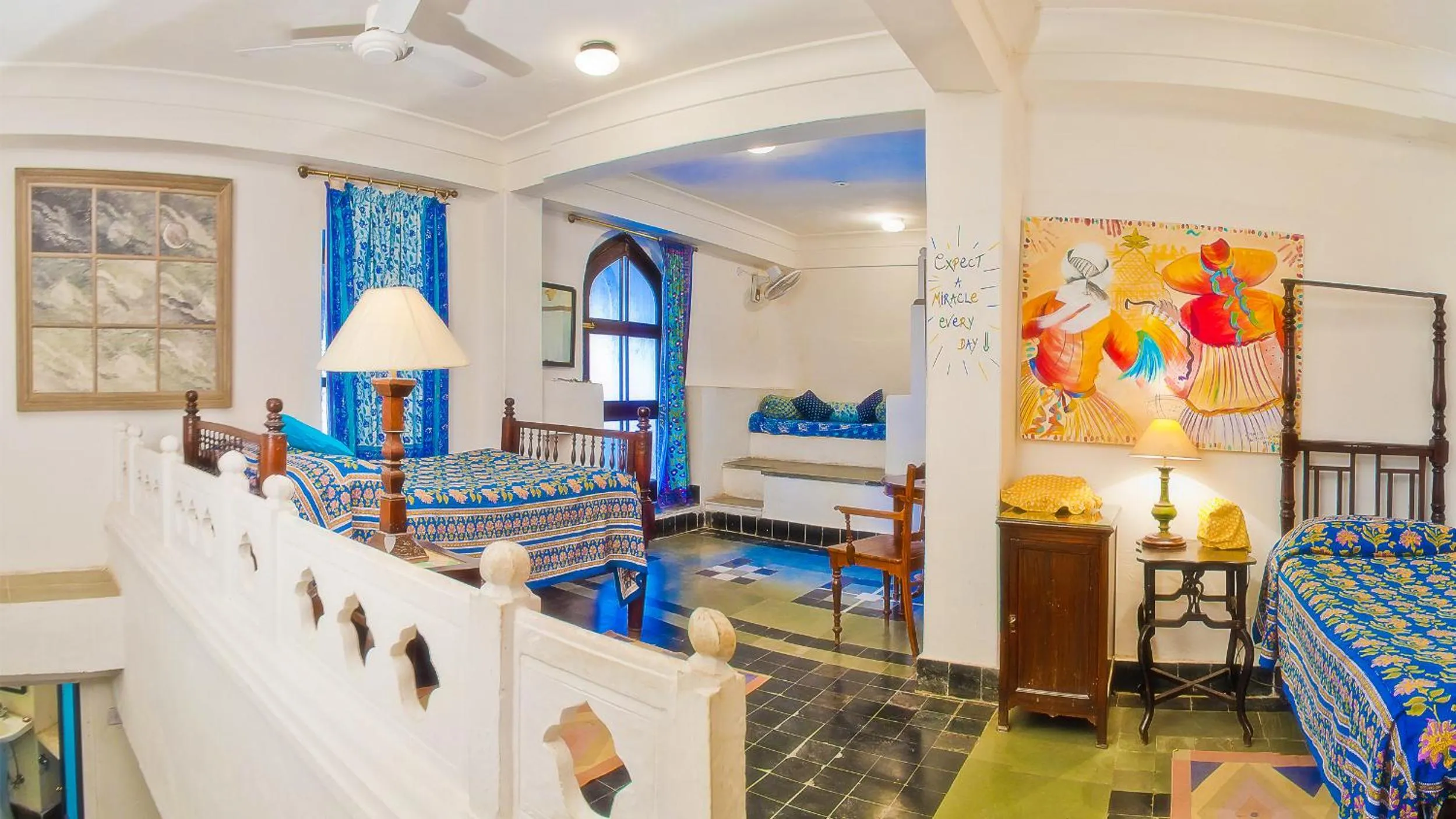 Bed in Neemrana Fort-Palace